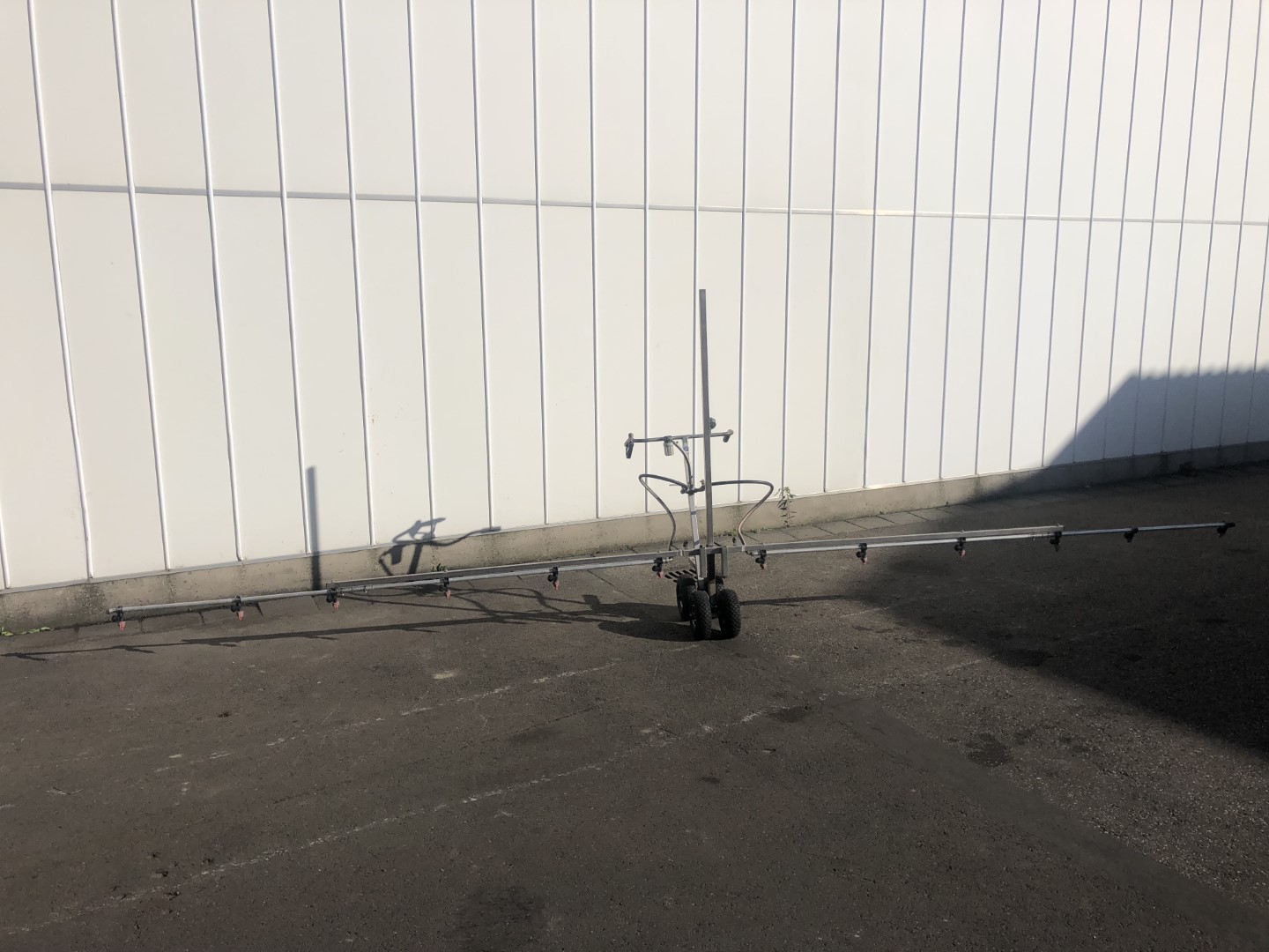 Brinkman spraying boom