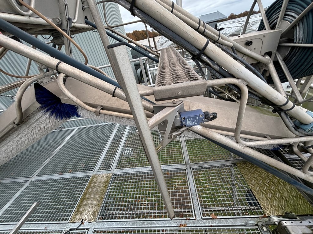 Besseling Roofmaster 400 Машинa для мойки крыш теплиц