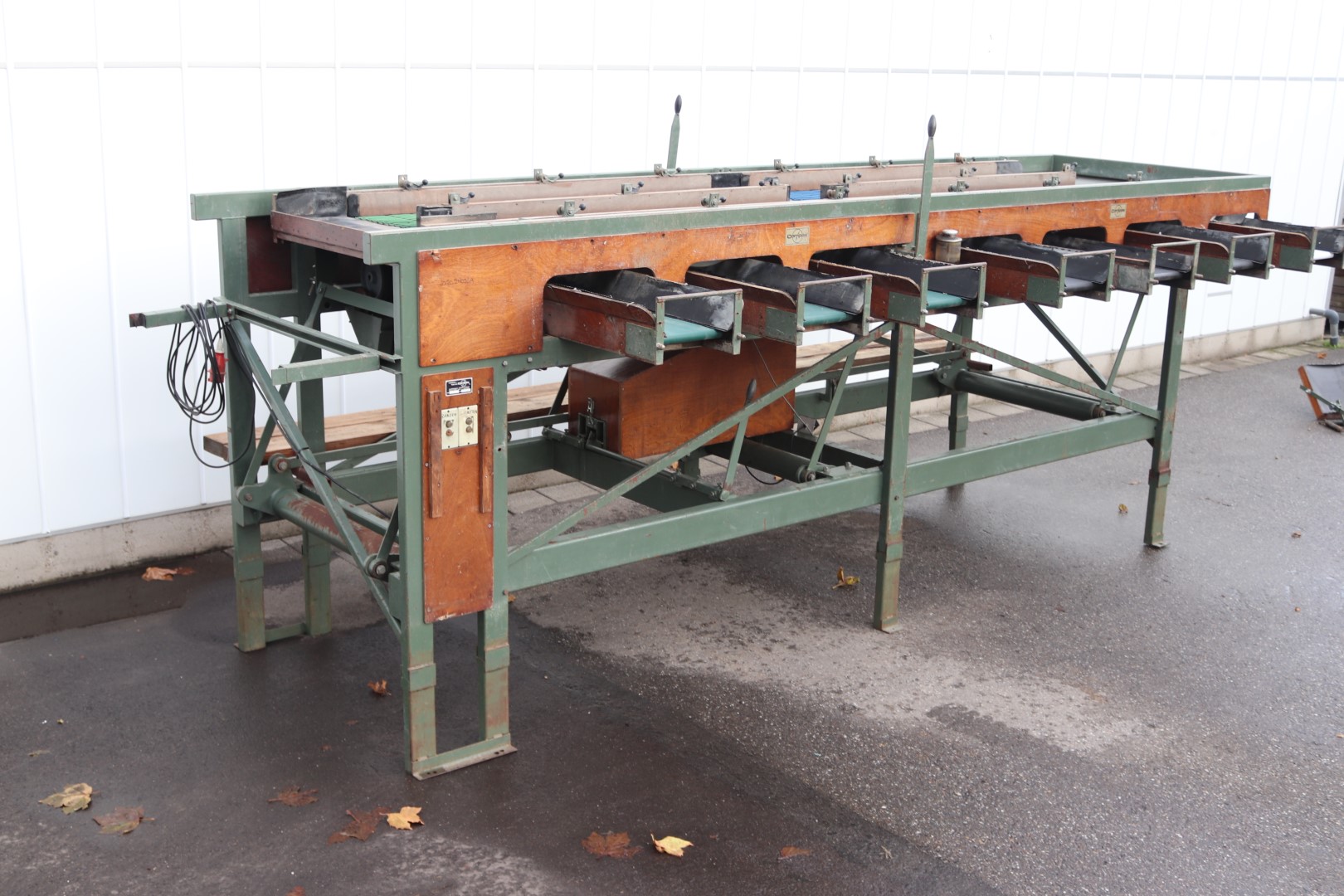 Compas Sorting machine with 6 +1 exits