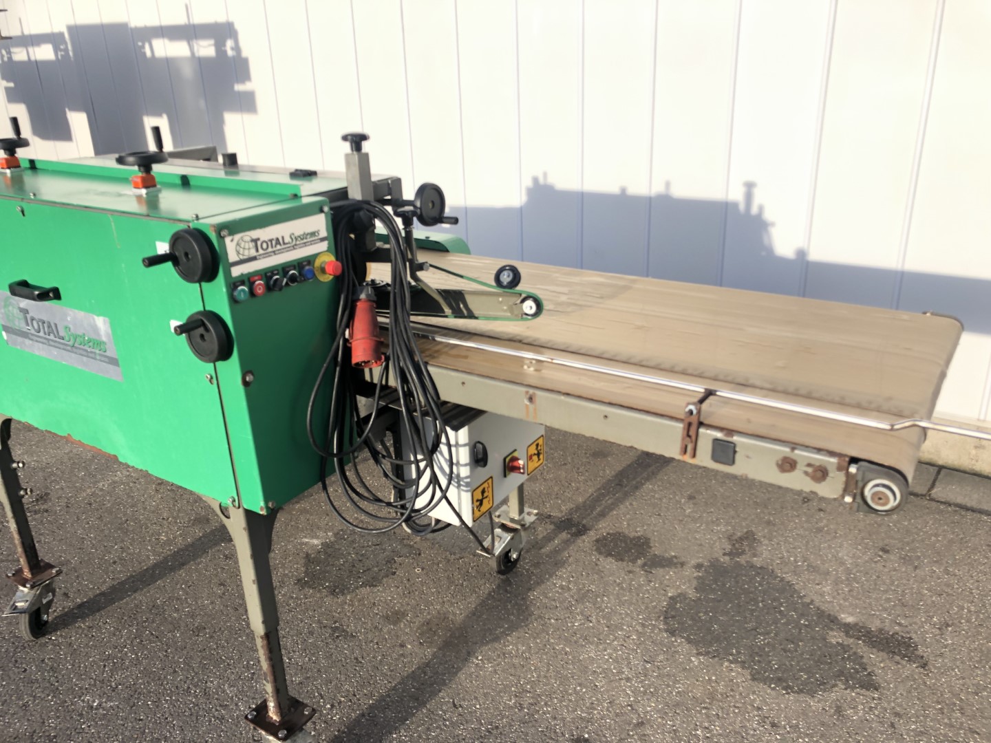 ������ ��� �������� ��������� Total Systems ��� ���������