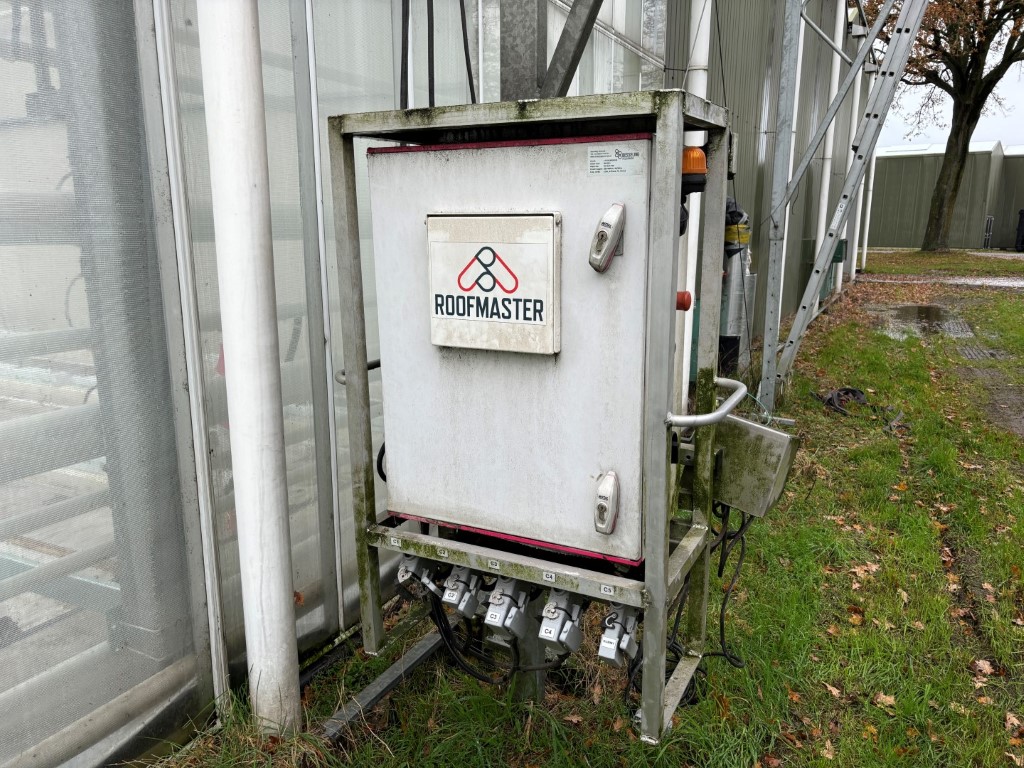 Besseling Roofmaster 400 Машинa для мойки крыш теплиц