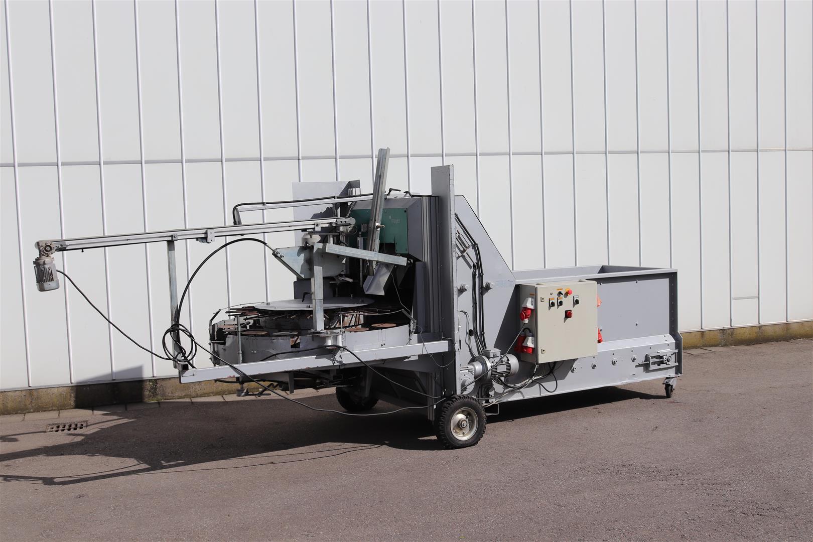 ��������� ������ Mayer TM2400 � ���������