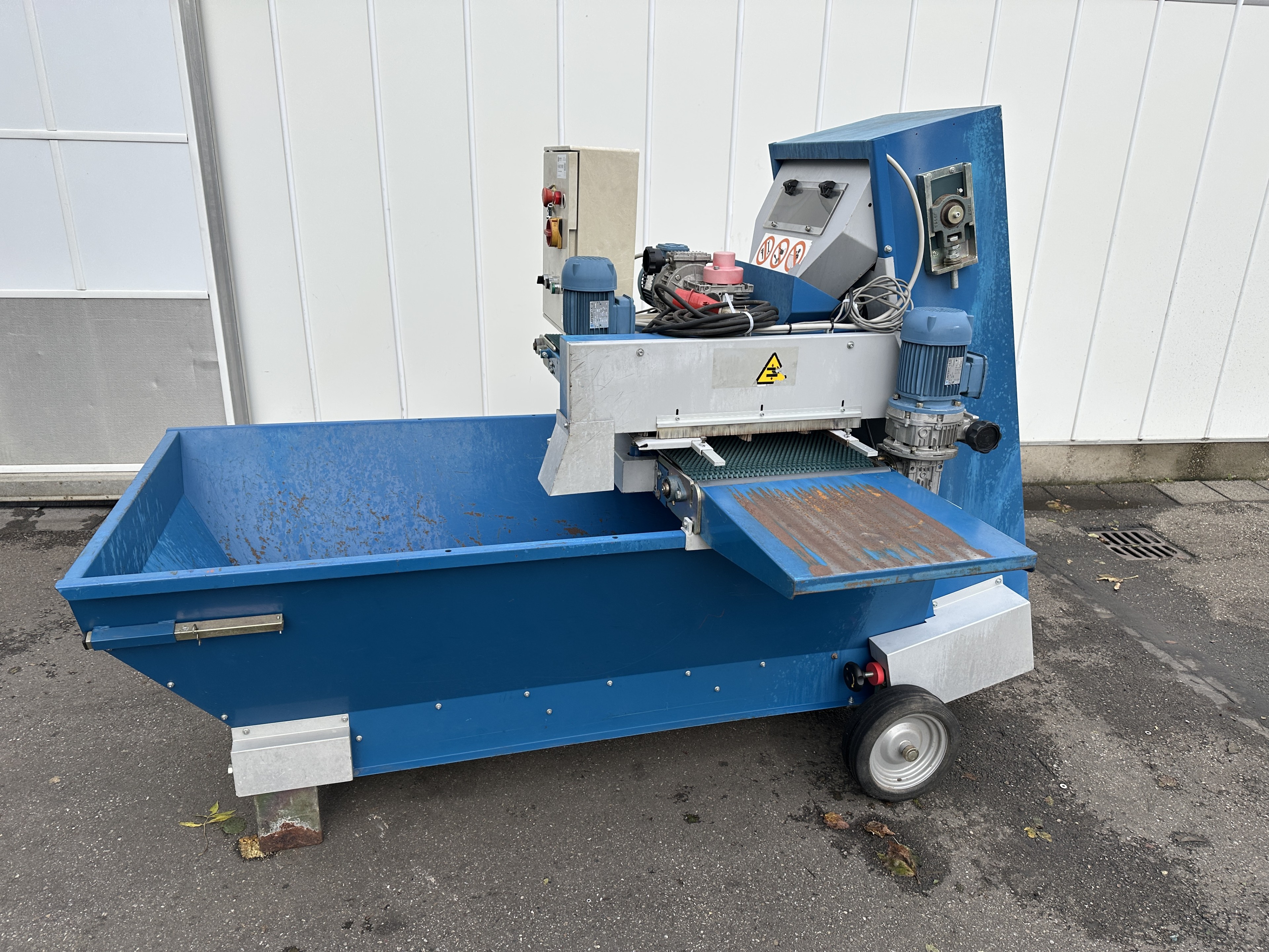 Visser EC40 Наполнитель кассет торфом