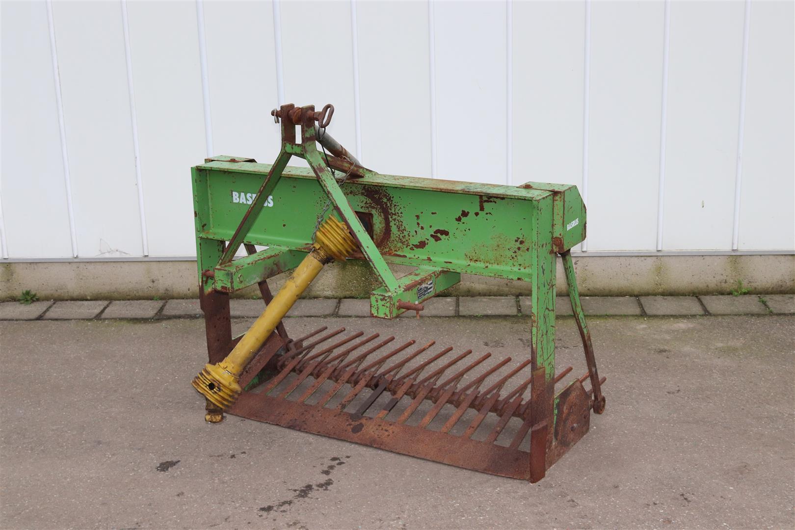 ��������� Basrijs 135 ��