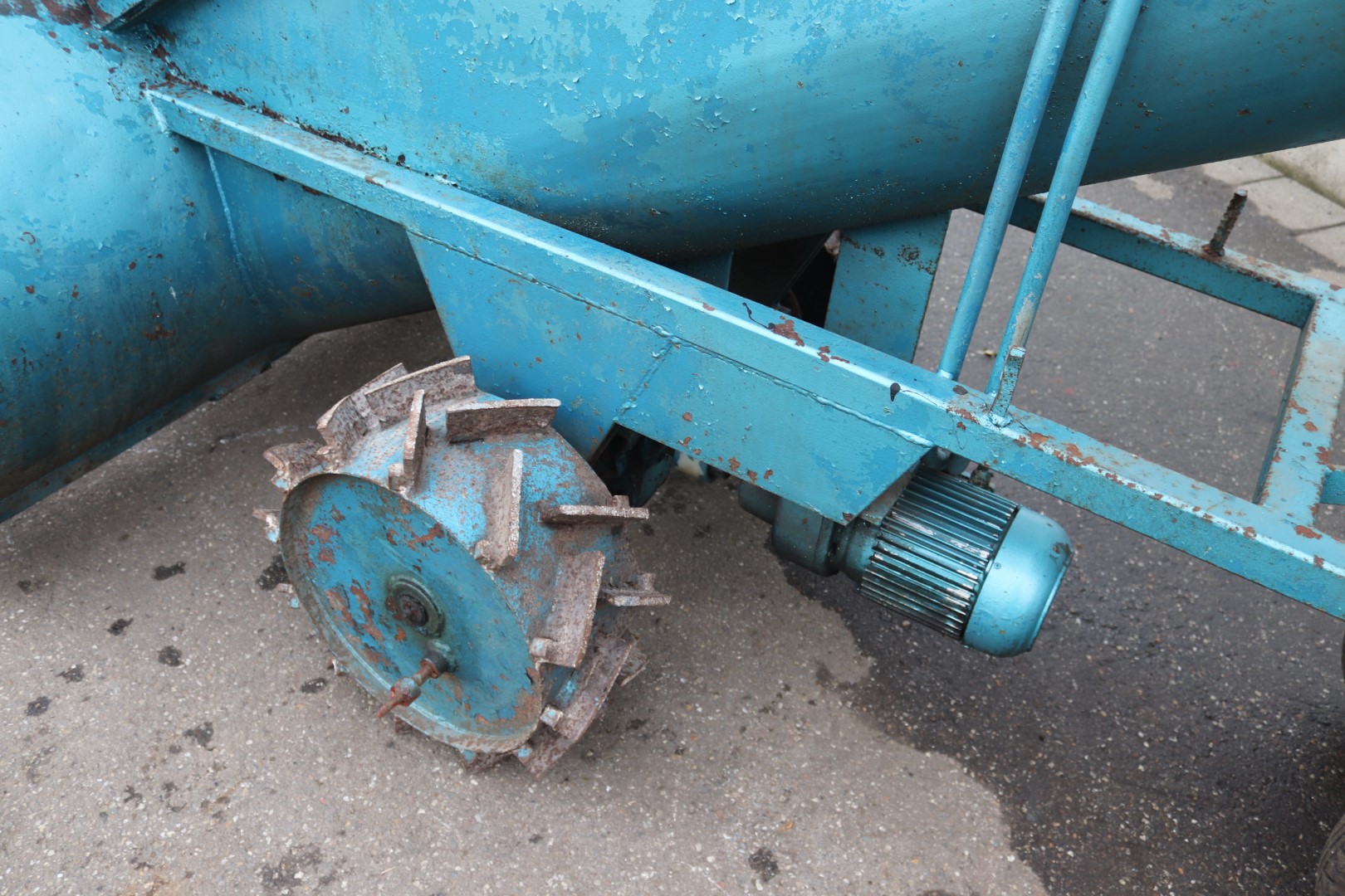 Visser soil loader mixer