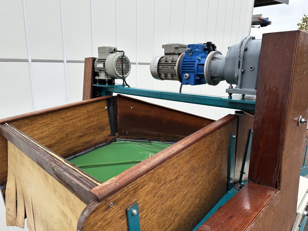 Demco Дозирующий бункер 500 х 100 см