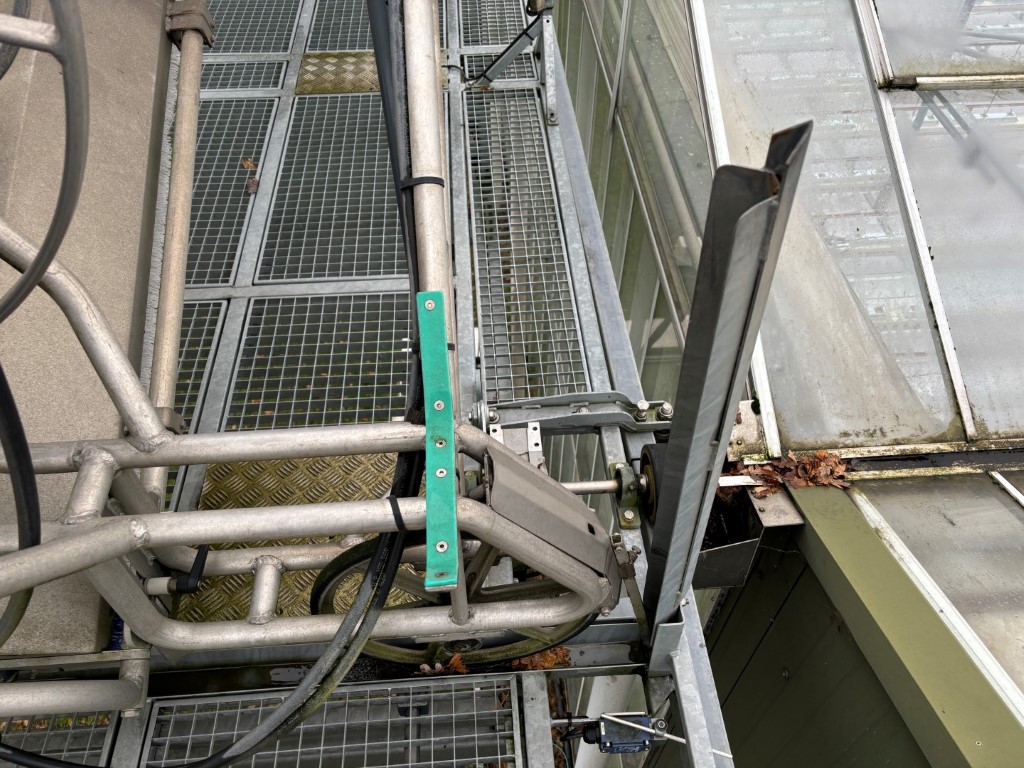 Besseling Roofmaster 400 Машинa для мойки крыш теплиц