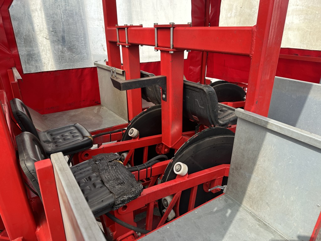 Elco ������ ��� ������� � ����� 4 ���� � �������
