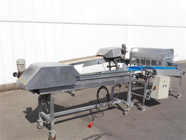 Carrot cutter/topper