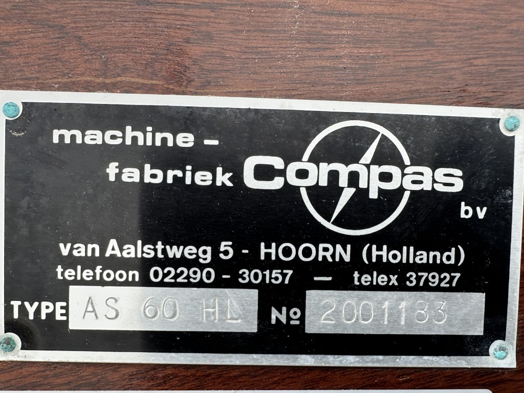 Compas AS60 HL �����a ��� ���������� ��������� � ������������ 4+1