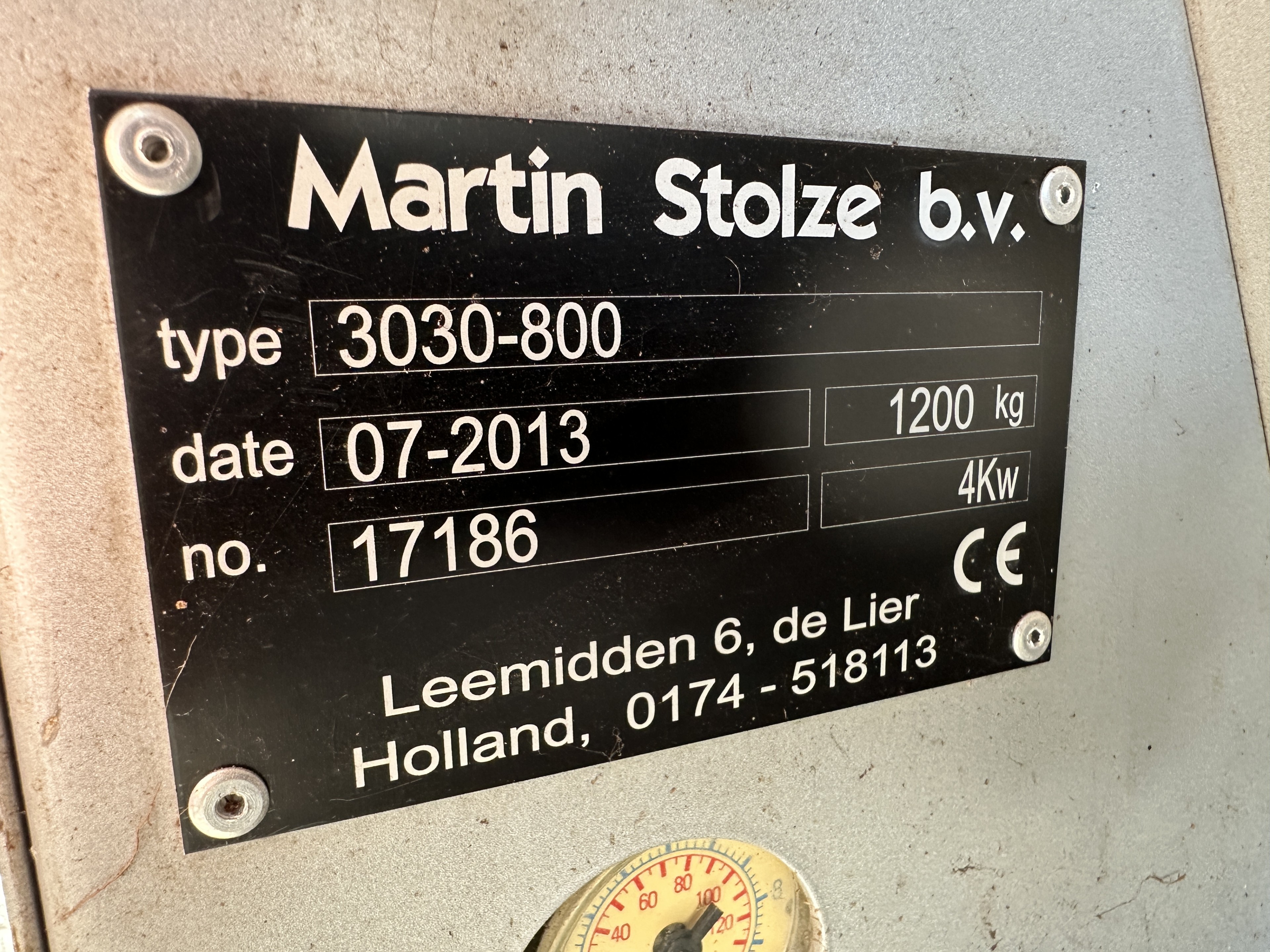 Martin Stolze 3030 Машина для набивки горшков торфом с пневматическим дозатором и выталкивателем