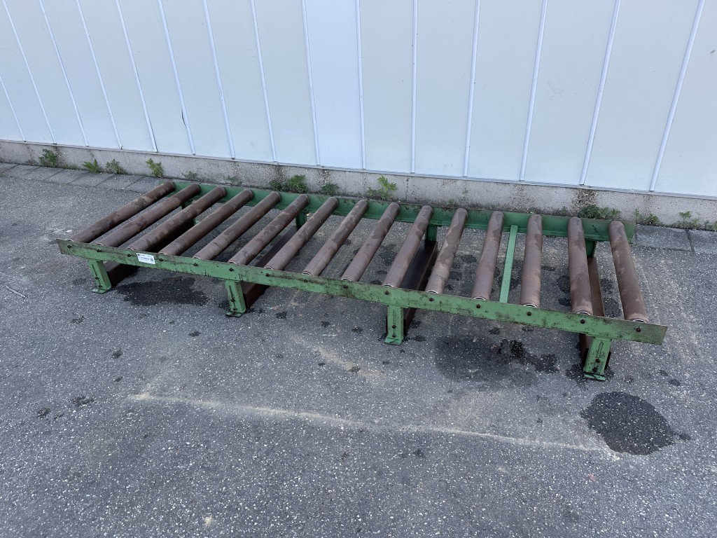 Роликовый конвейер 300 х 90 см