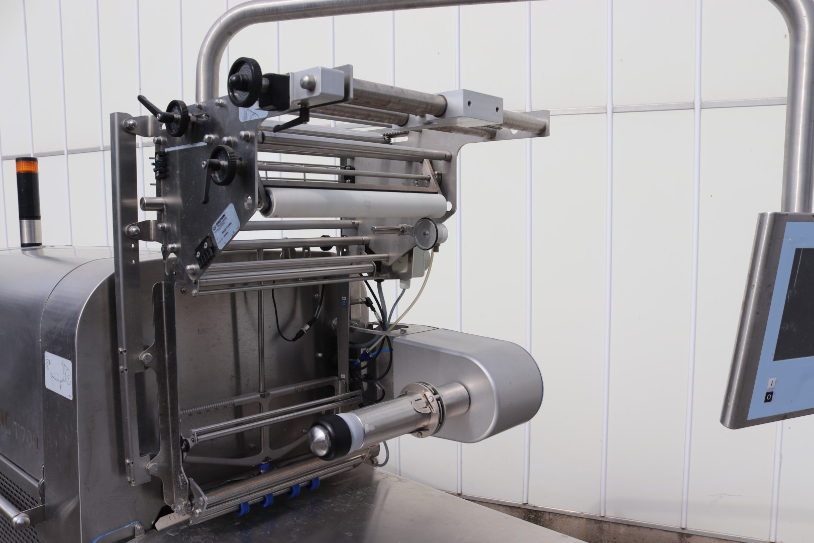 Multivac T700 top sealing machine