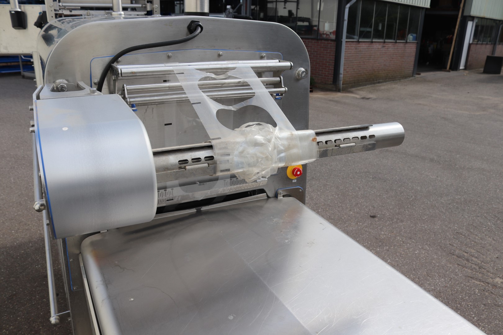 Multivac T700 top sealing machine