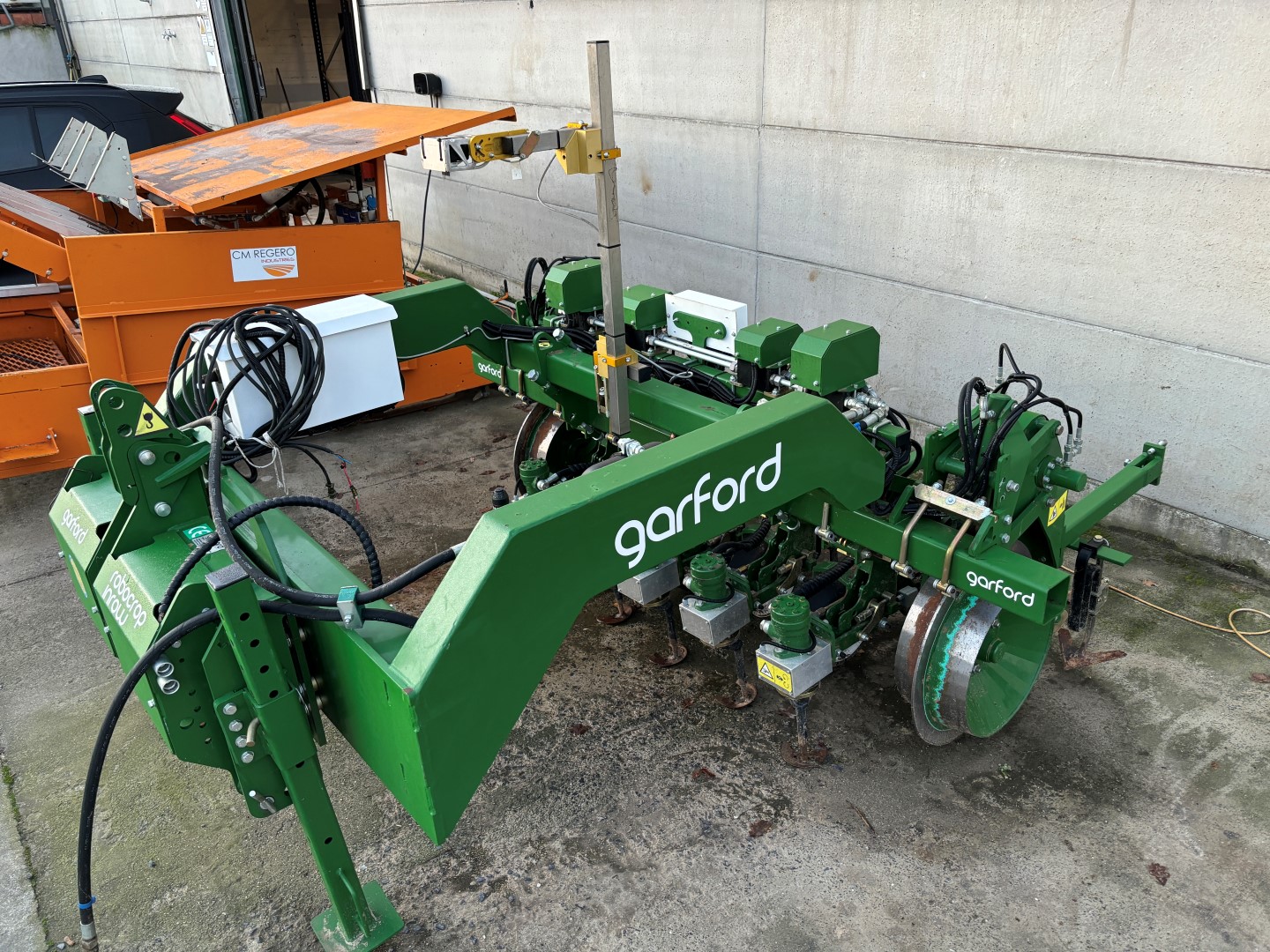 Garford Robocrop Машина для прополки с видеонаблюдением для механической борьбы с сорняками