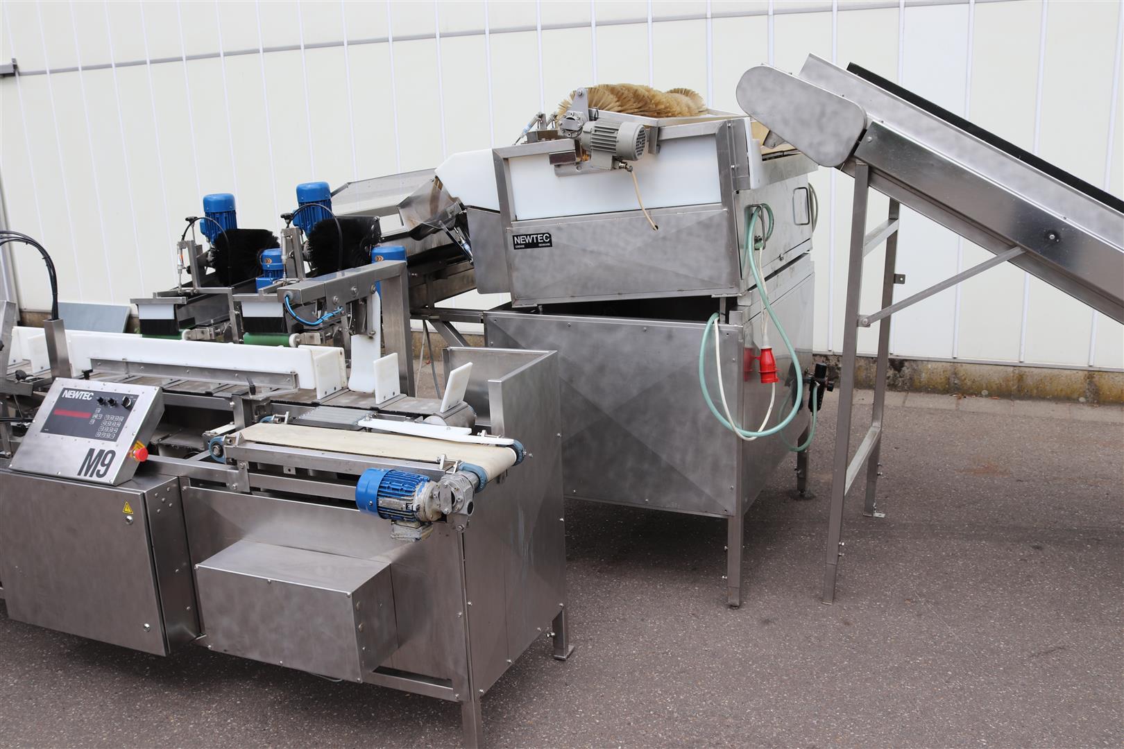 Многоголовочный весовой дозатор Newtec 2009A с машиной для наполнения корзин NBM61A