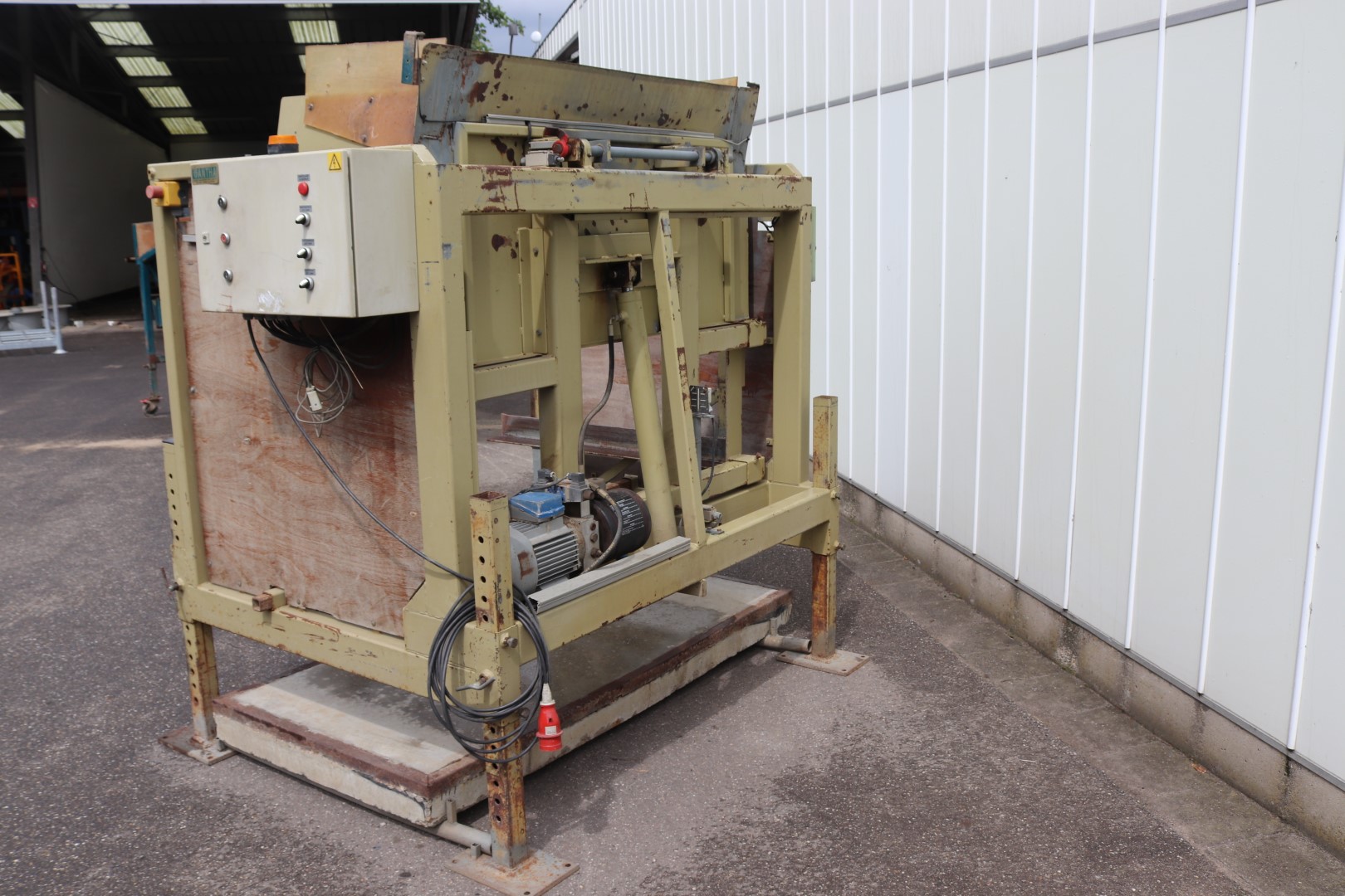 Antha boxtipper 150 cm