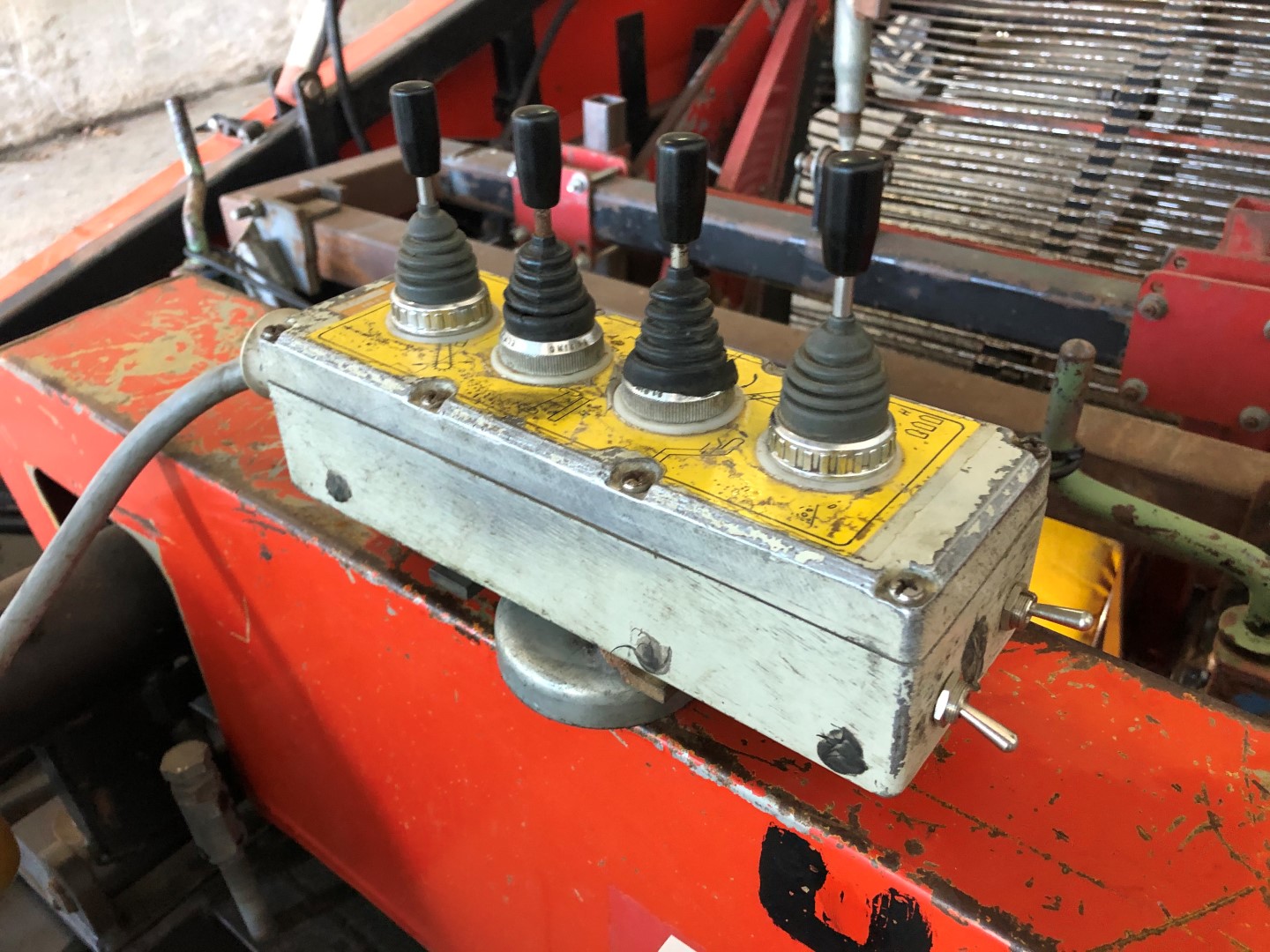 ��������� ���� Amac G2