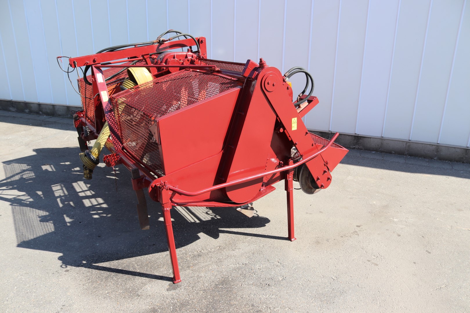 Farmax DRF245LHDH Землеройная машина с граблями