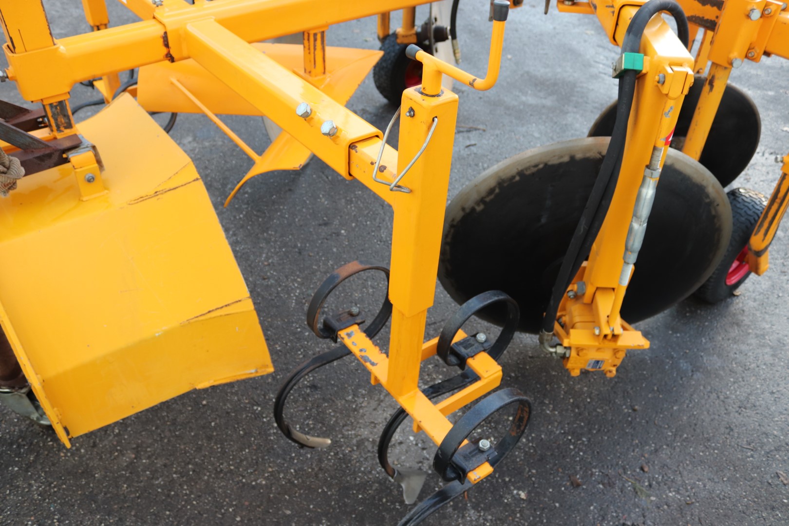 Panter 4-83 �����-/������������������