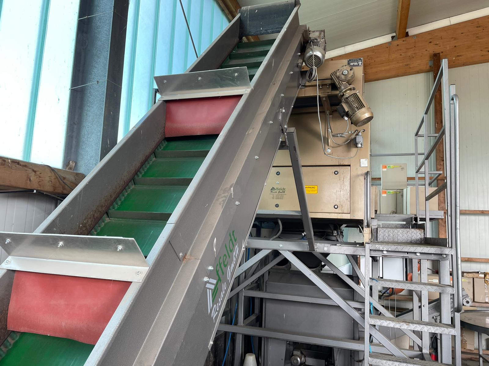 Affeldt weighing machine with C-Pack net clipper