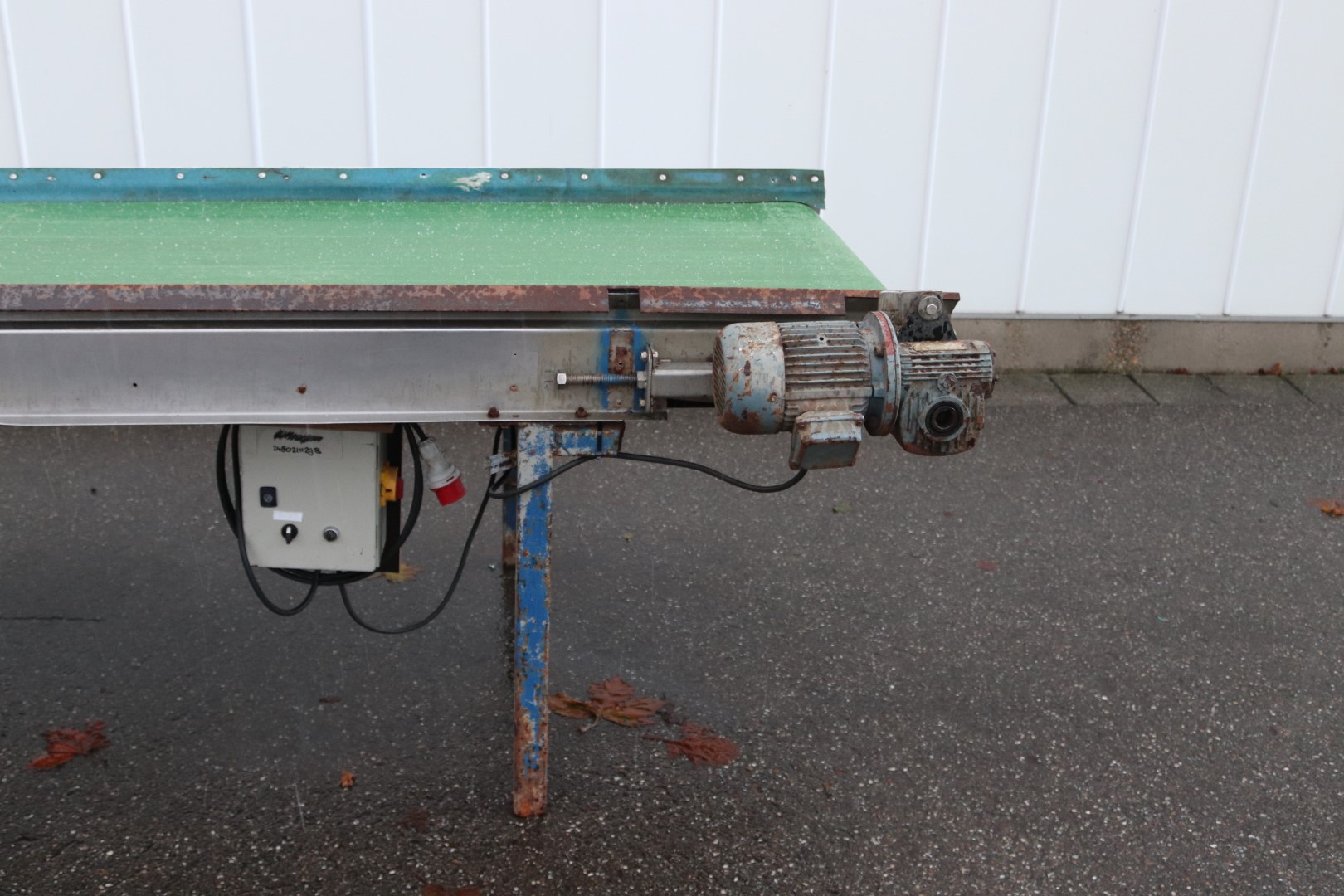 Conveyor 840 x 97 cm