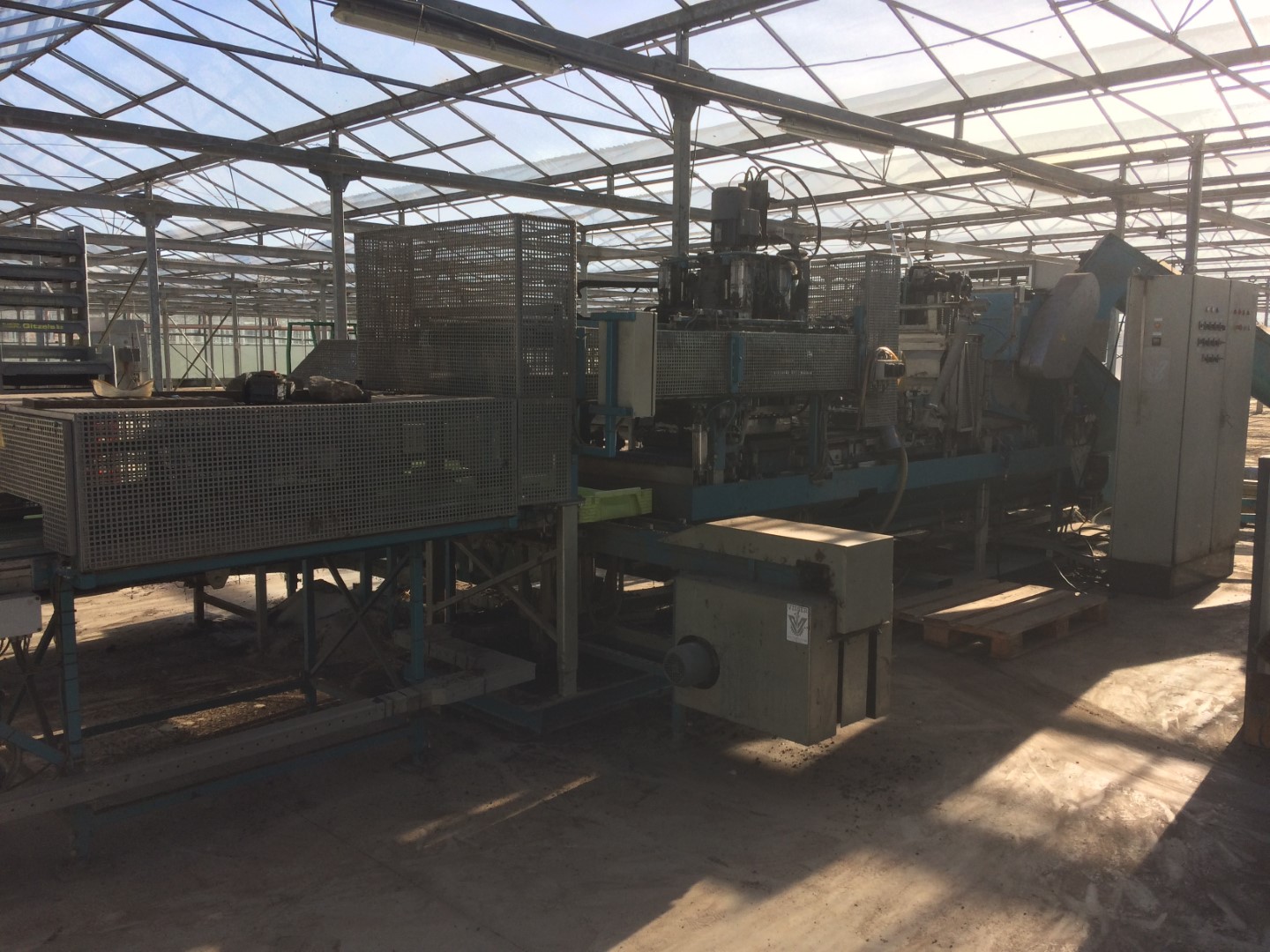 Visser Block-O-Matic soilblocking system