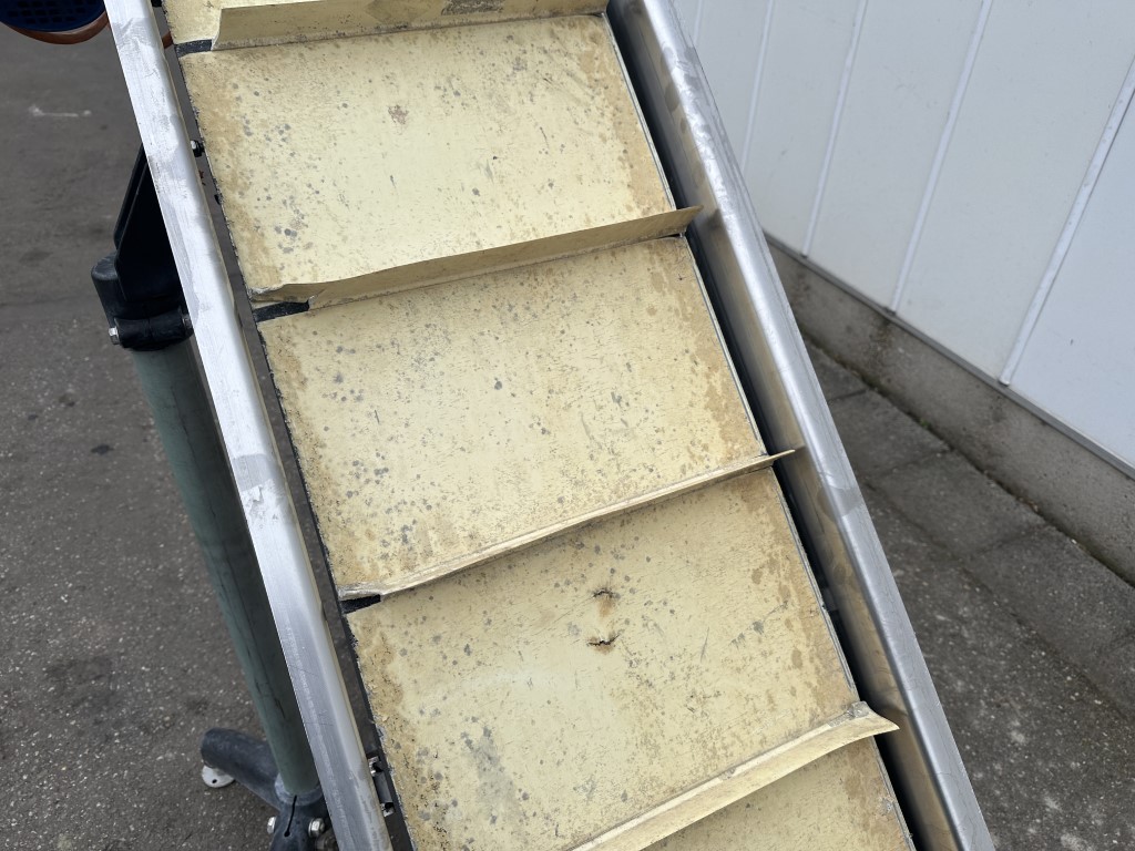 Элеваторный конвейер Нержавеющая сталь 180 x 37 см