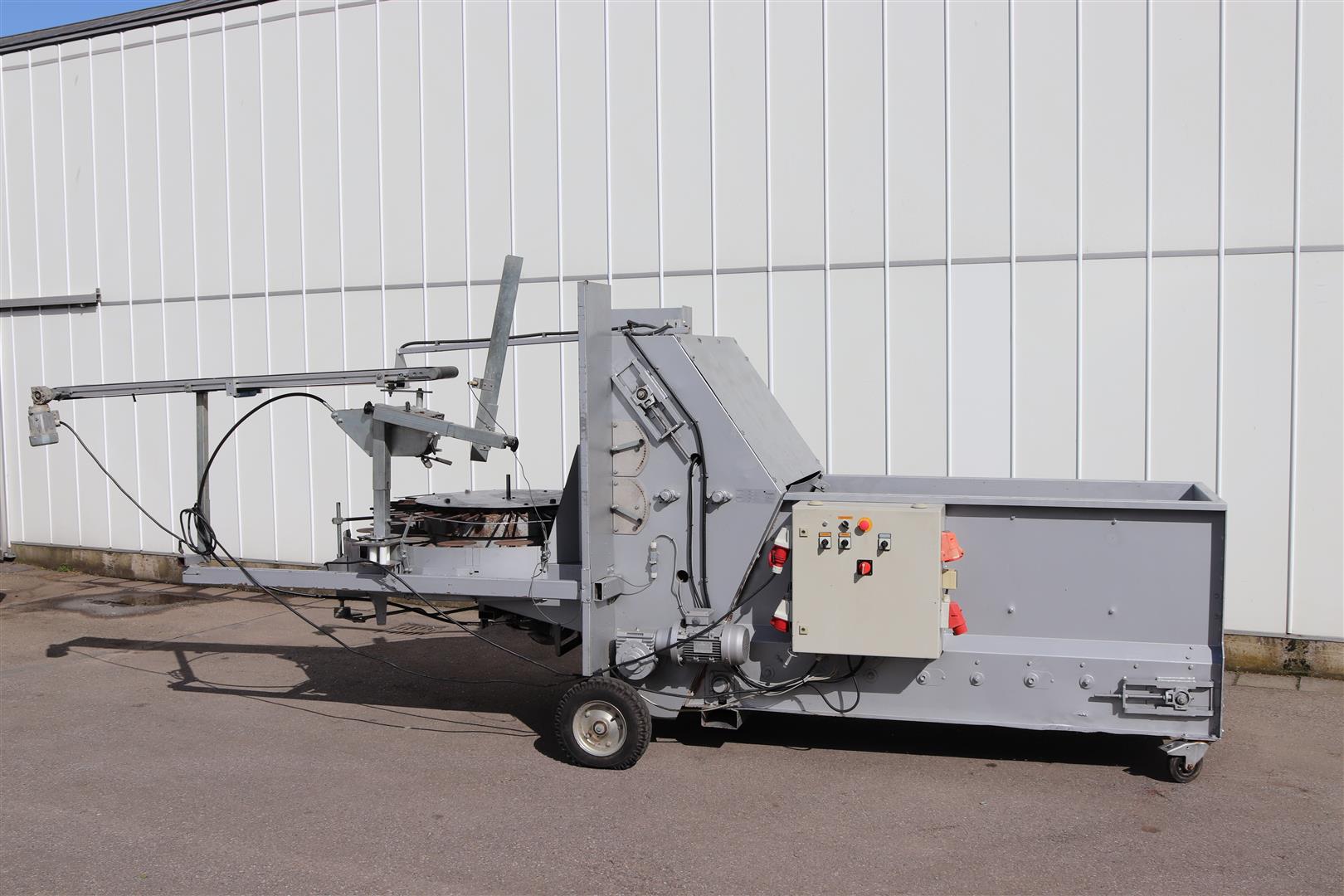 ��������� ������ Mayer TM2400 � ���������