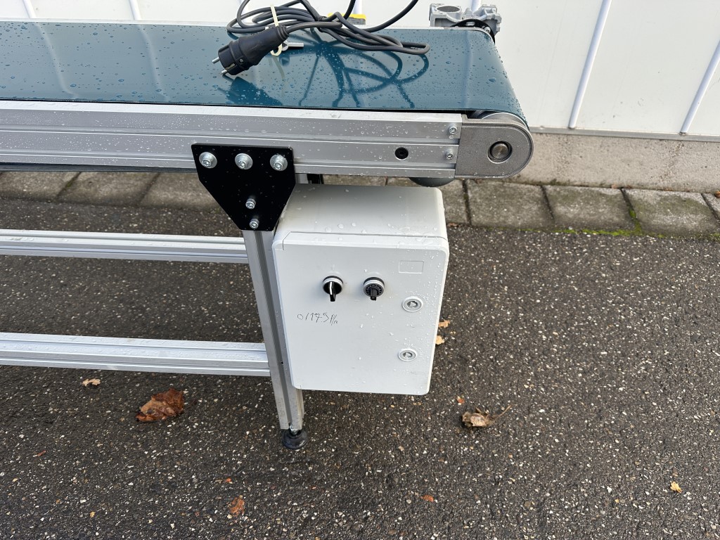 �������� 310 � 31 ��