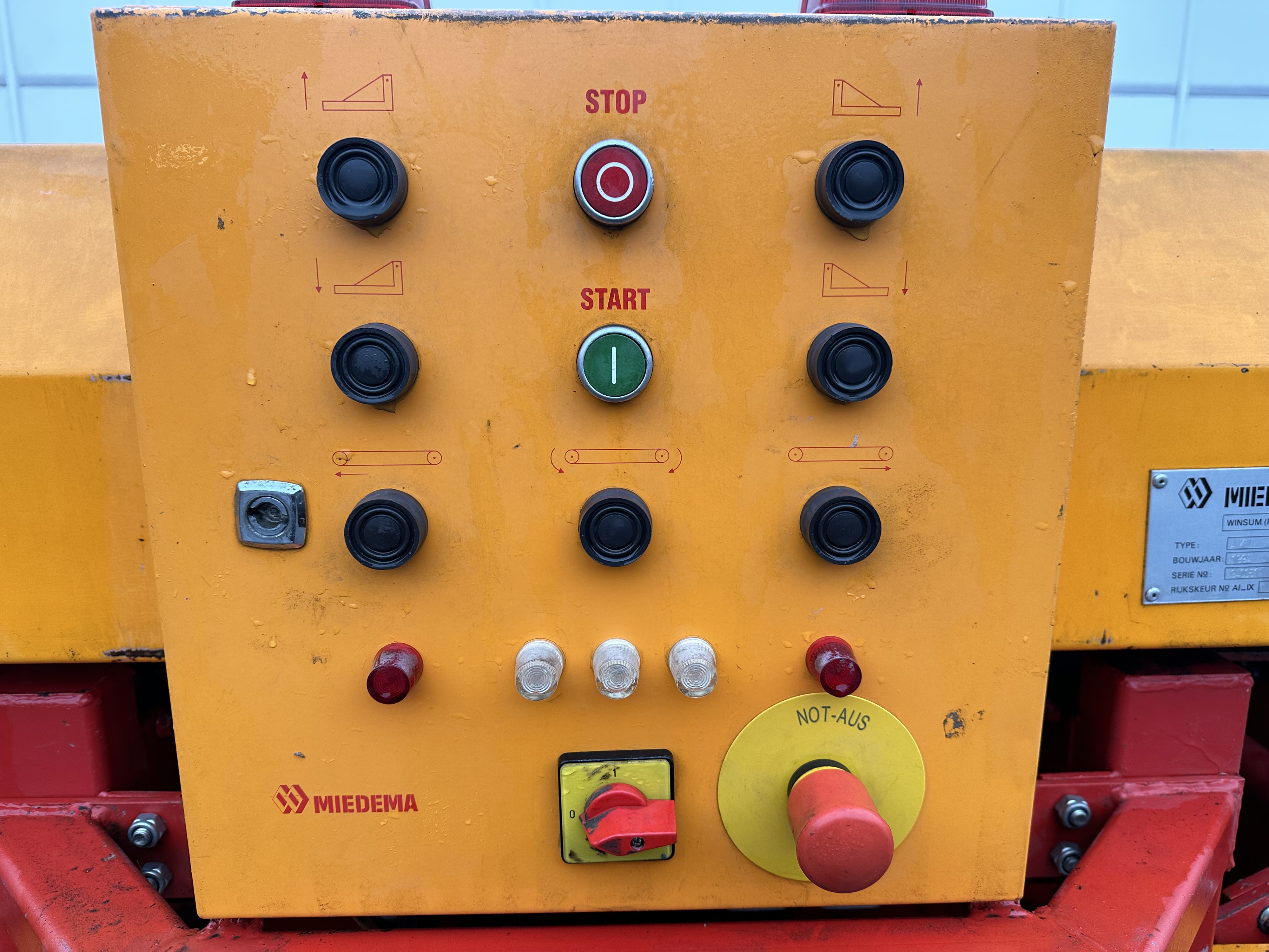 ����������� ������ Miedema AKV290/70
