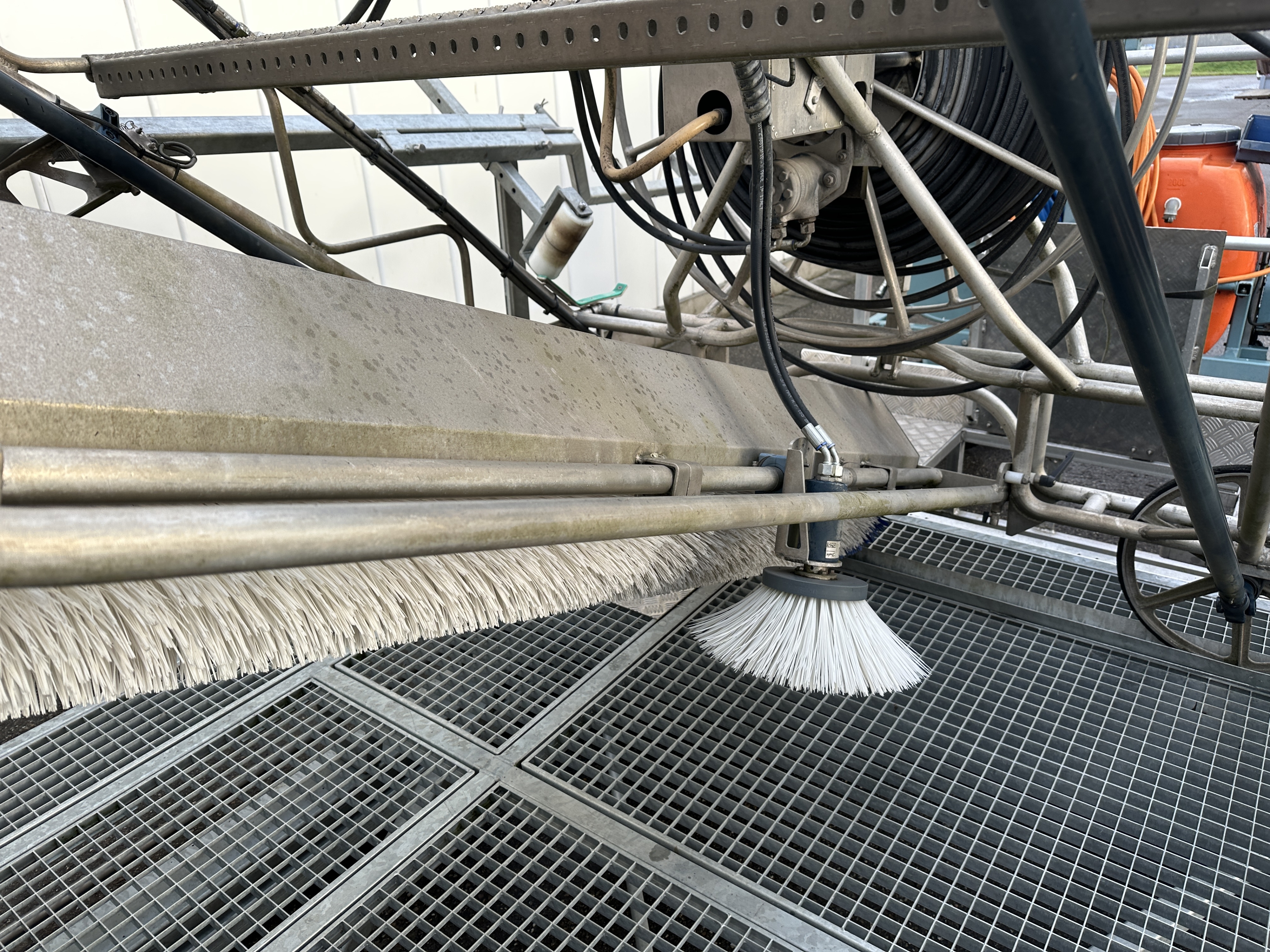 Besseling Roofmaster 400 Машинa для мойки крыш теплиц