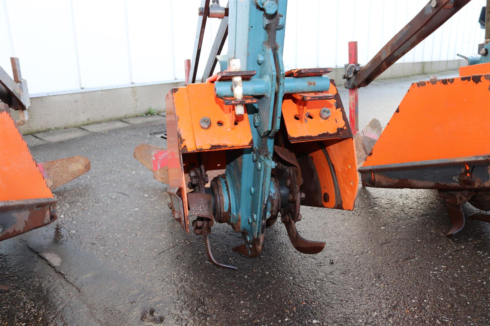����������� Comeb Interrow � 4 ����������