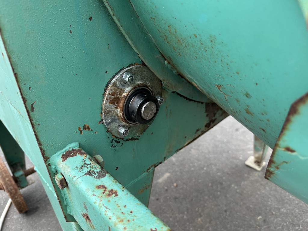 Biso ������� �����a ����������� ���� 85 � 65 ��