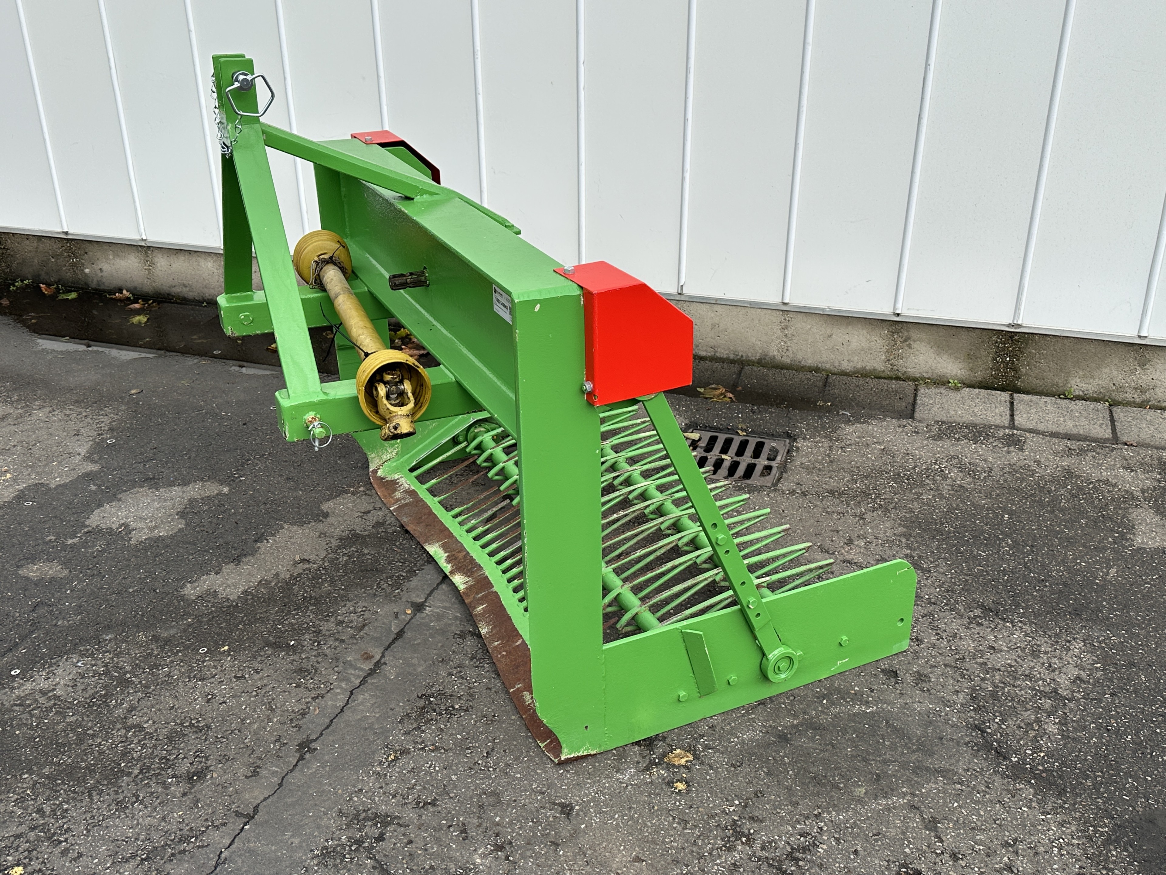 Basrijs ������������ ���������� ����a 140 �� �����������