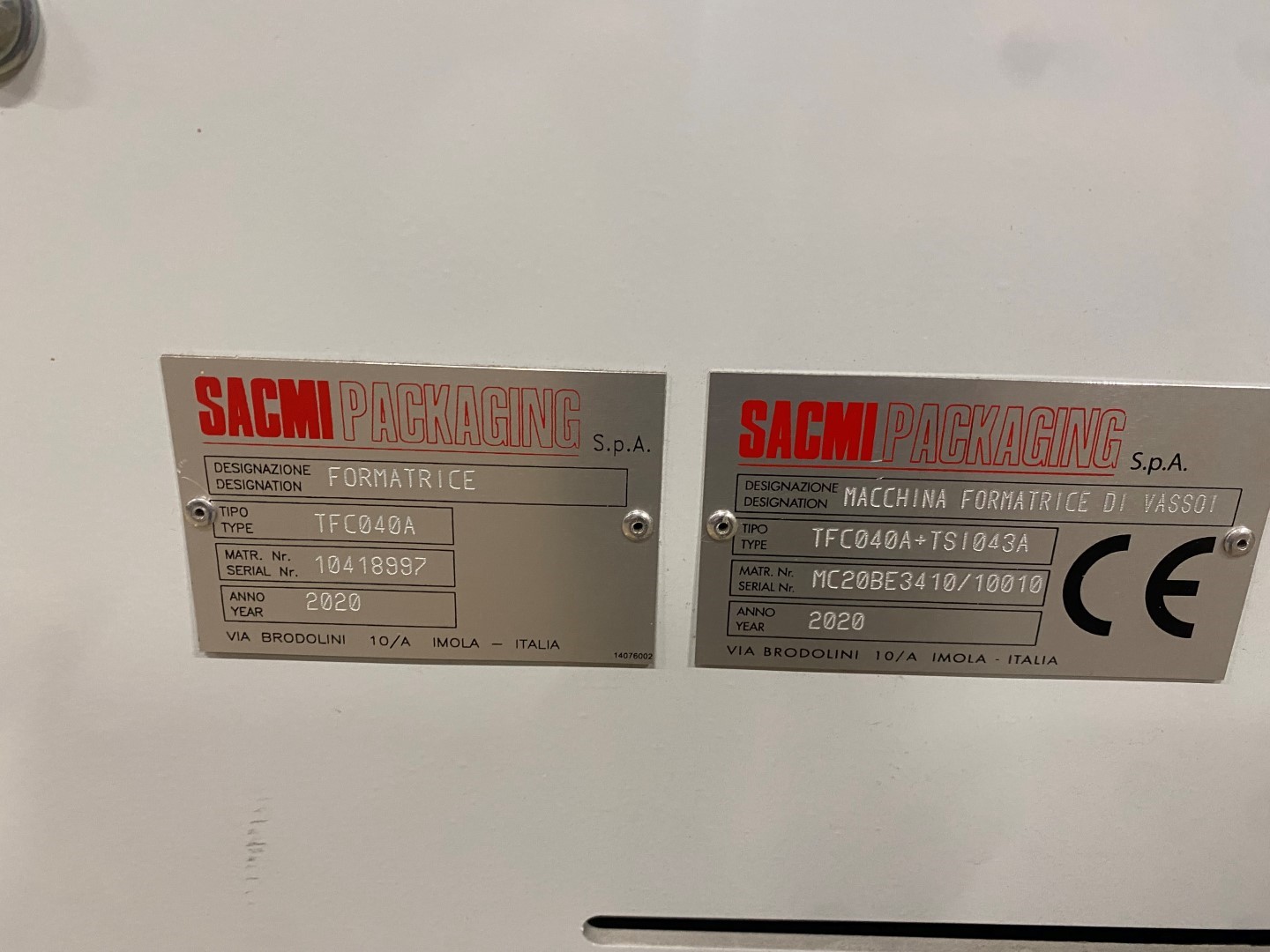 Sacmi TF40 Imola + TF43 stapelaar Машина для складывания коробок TF40 с укладчиком TS43