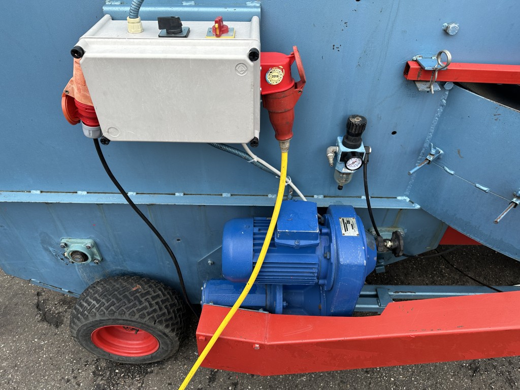 Demtec 900 ������ ��� ������� ������� ������ � ������������ ����������