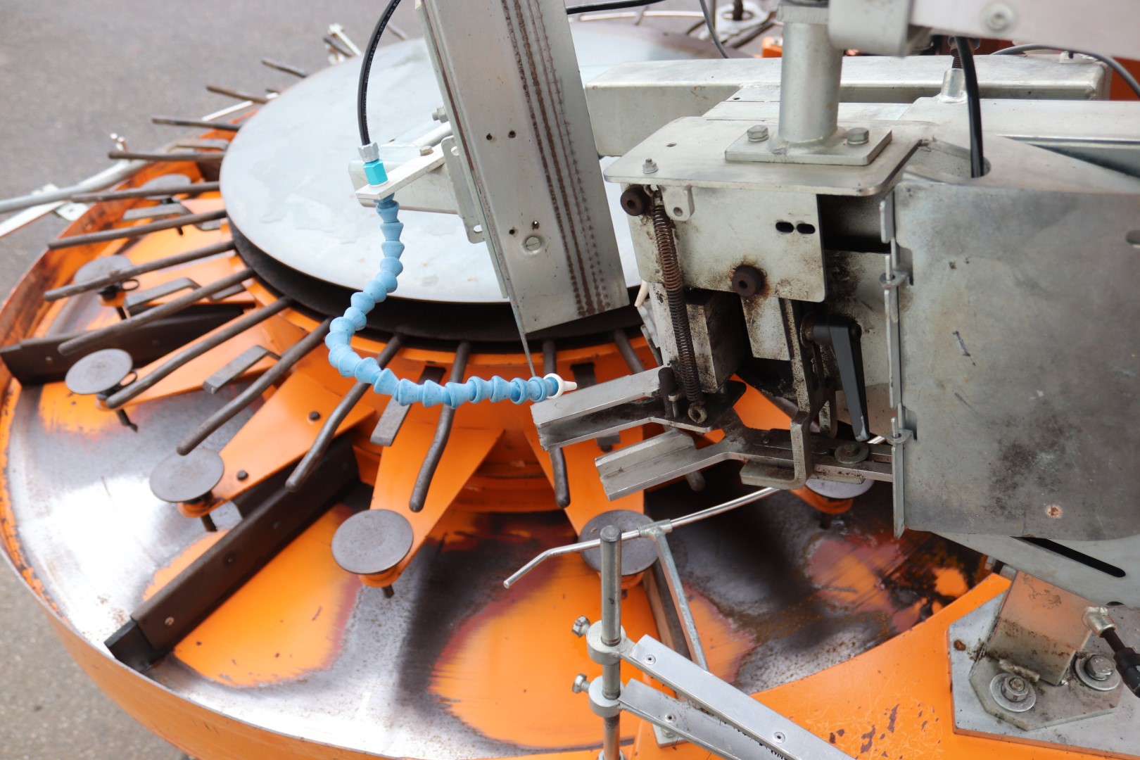 Mayer 1010 potting machine