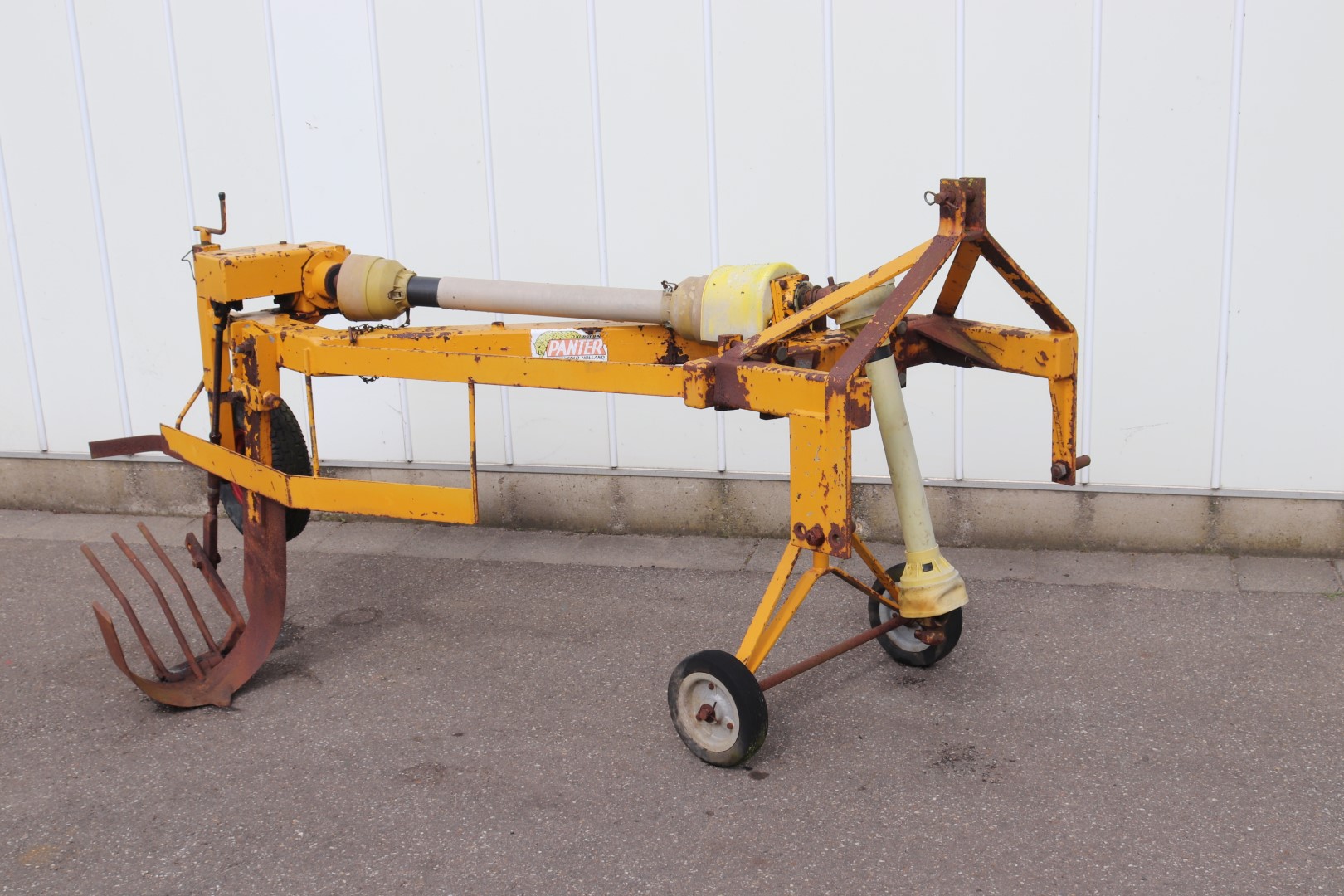 Panter undercutter lifter