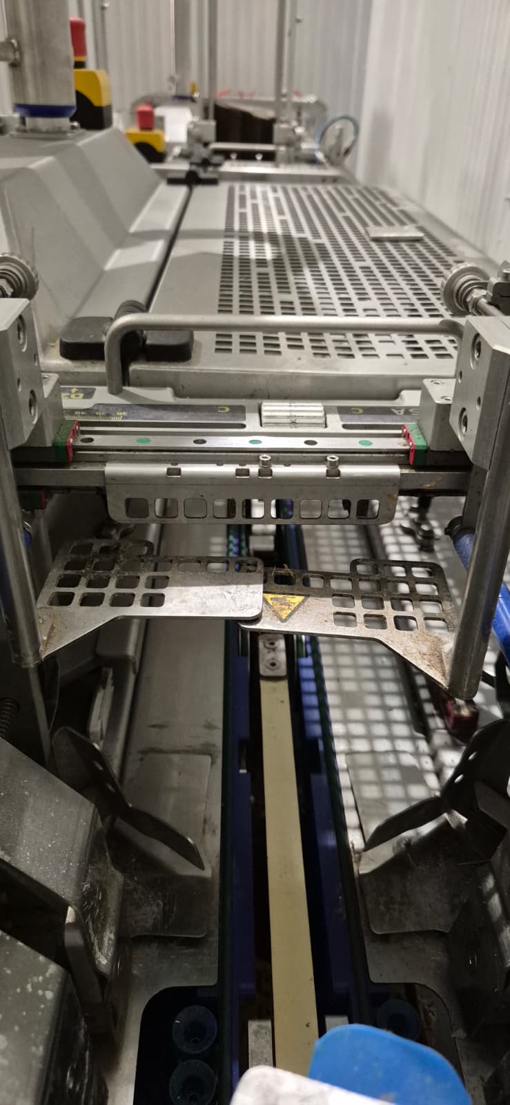Jasa PGS 2100 + SOM-2000 Двухполосная машина для упаковки в картонные лотки