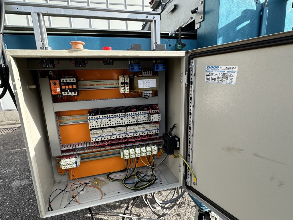 Visser FX40 Наполнитель кассет торфом с почвенным подъемником Vario 450