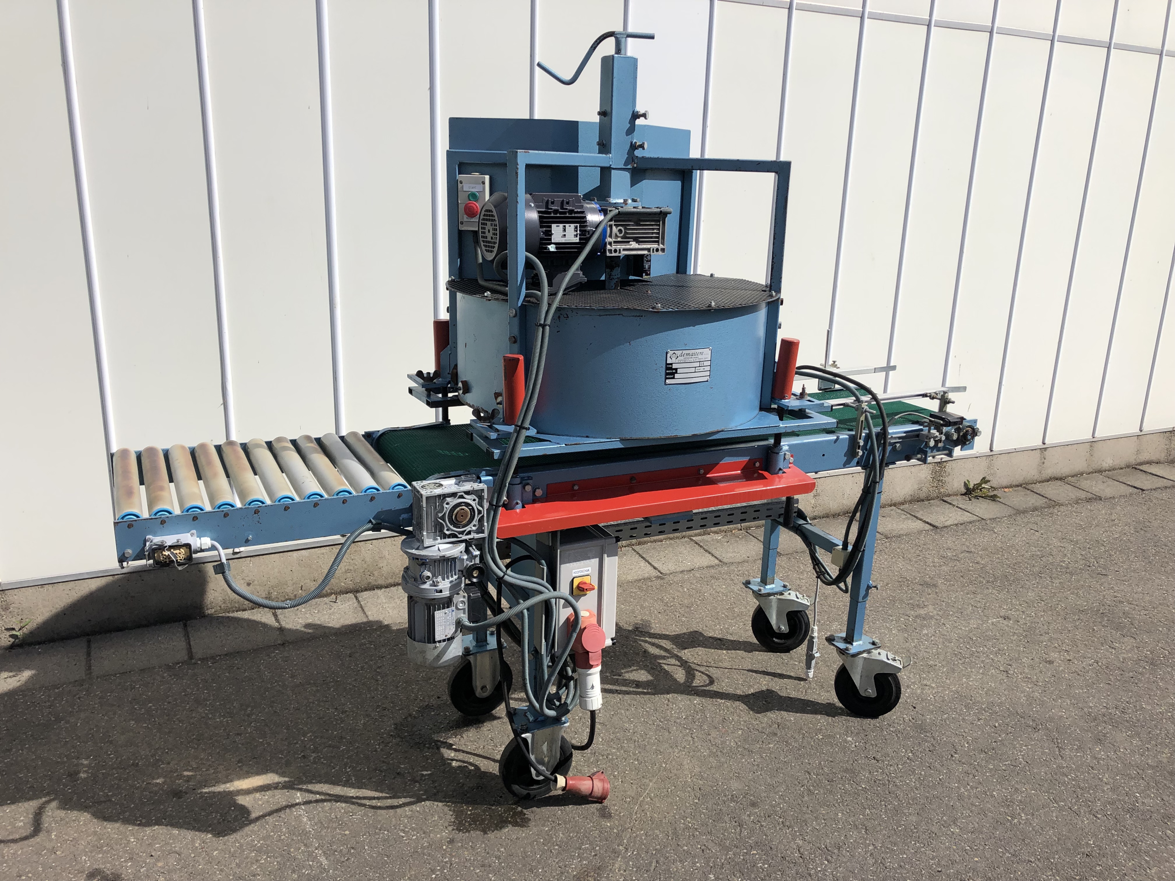 Demtec Demaitere EC93 filling machine for trays