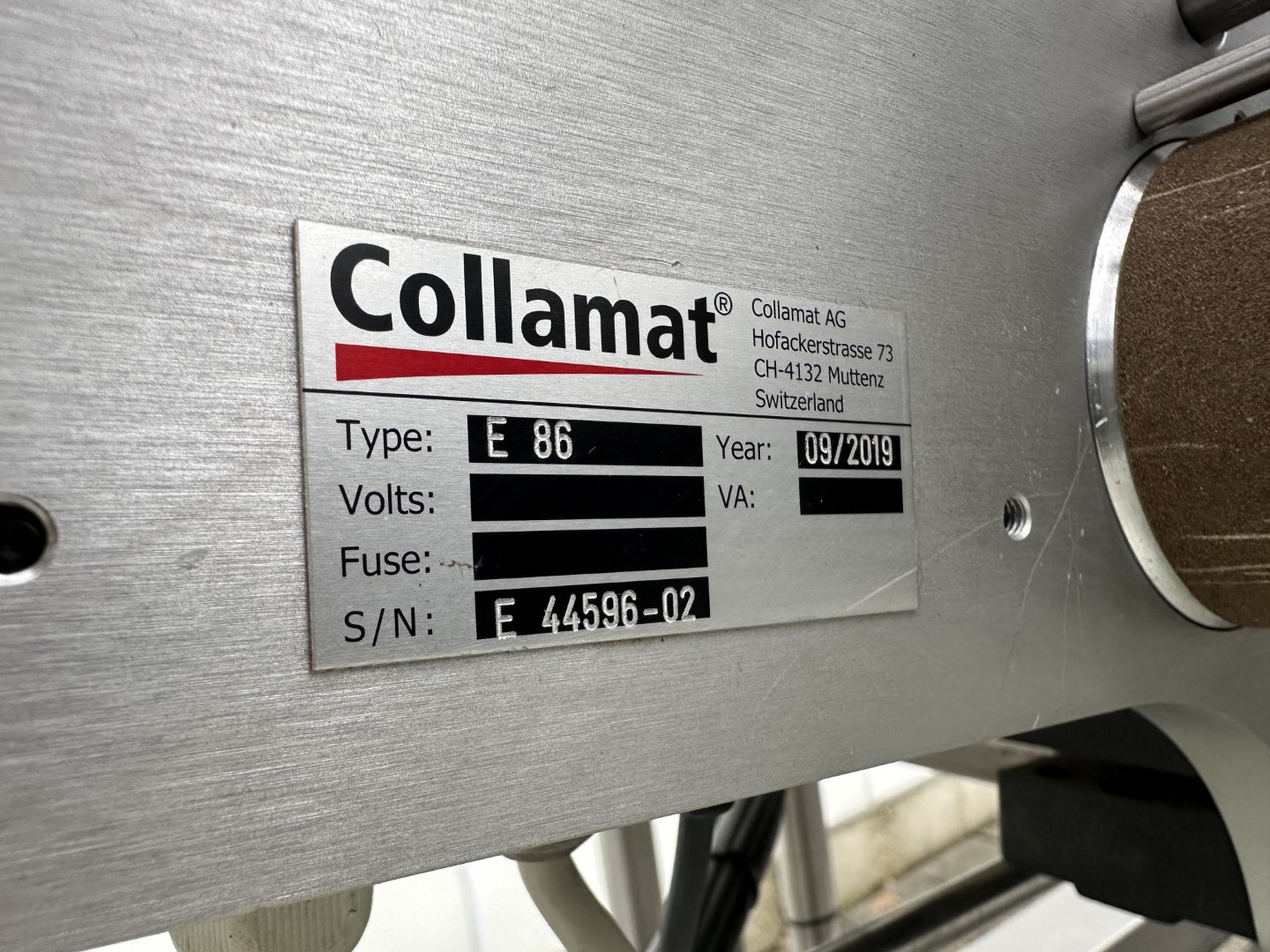 Collamat 8600 Этикеровочная машина Этикетировщик этикетировщик верхней печати и этикетирования с конвейерной лентой