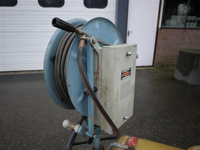 ������������� Douven 300 ������ � ��������� ��� ������