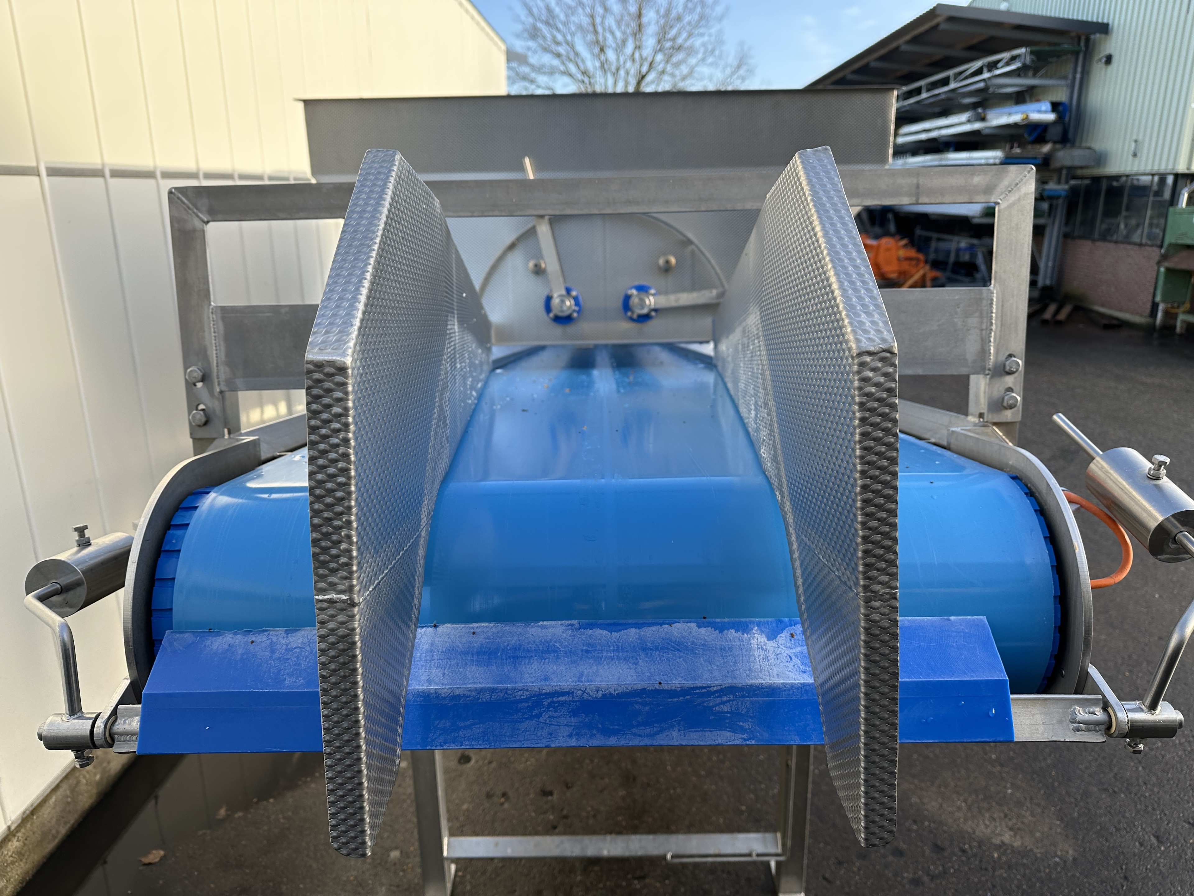 Innotec Systems Дозирующий бункер Конвейер 510 см x 77 см, нержавеющая сталь.