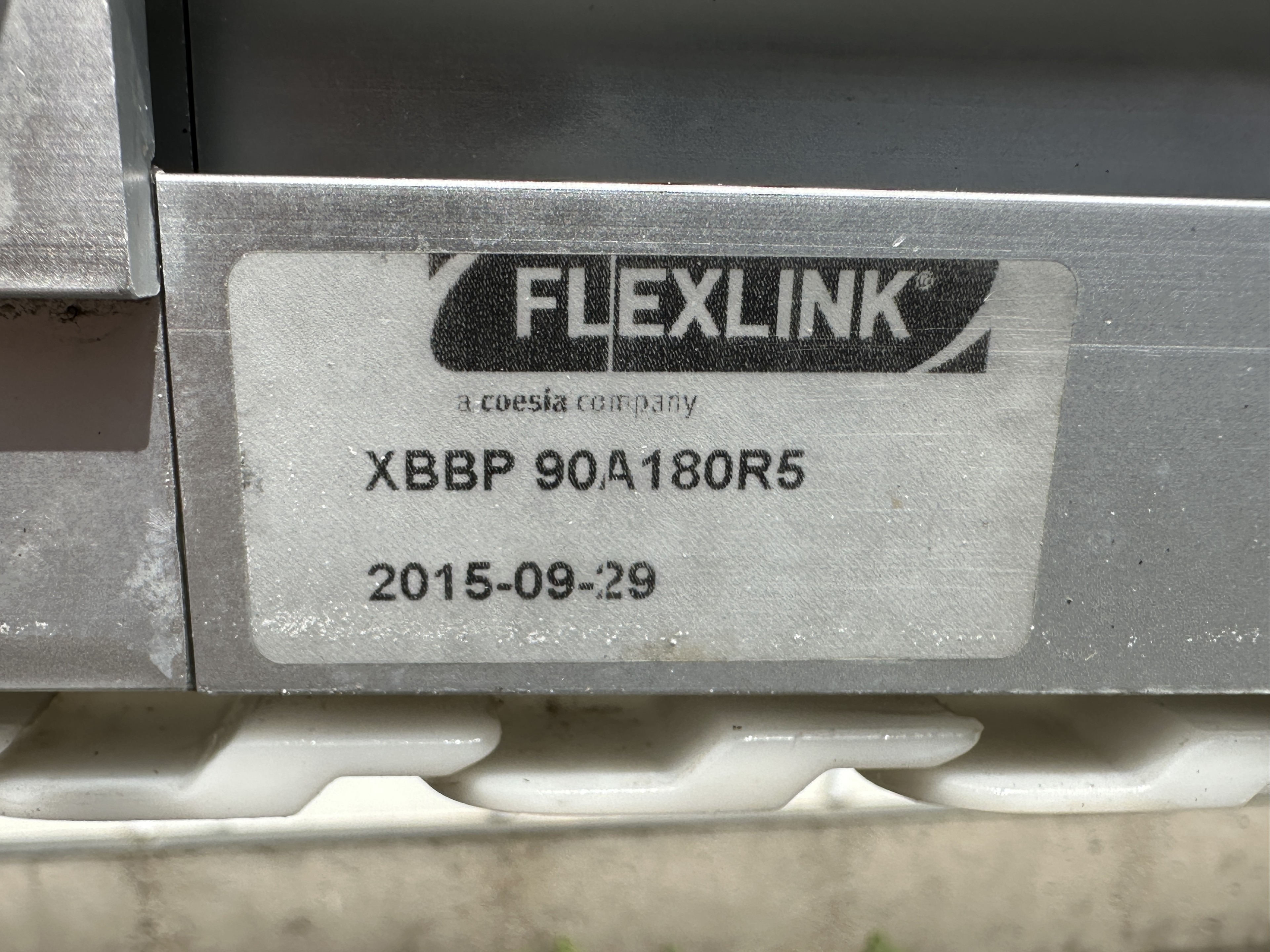 Flex Industries ������������� �������� �������� �� 180� ������ 18 ��