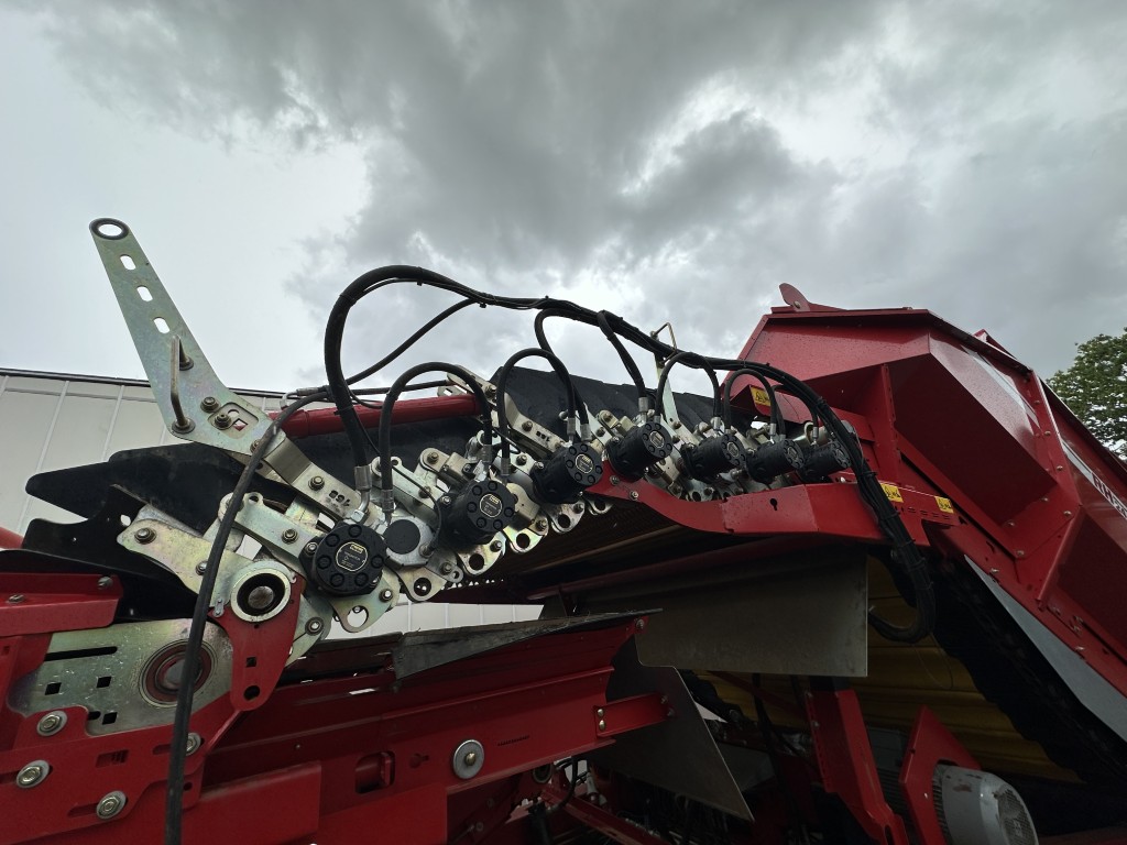 Grimme RH24 - 60 Combi Приемный бункер с предварительным сортировщиком и инспекционным столом