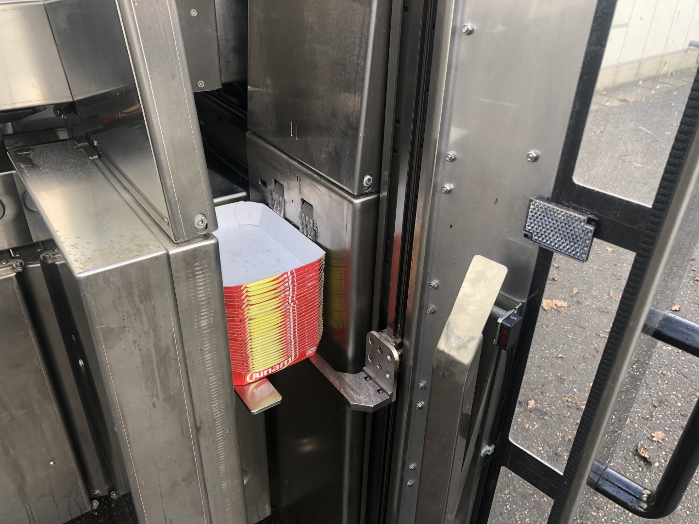 ������ ��� ���������� ������ Frutmac Jollypack ��� ����������� � �������� � ����������