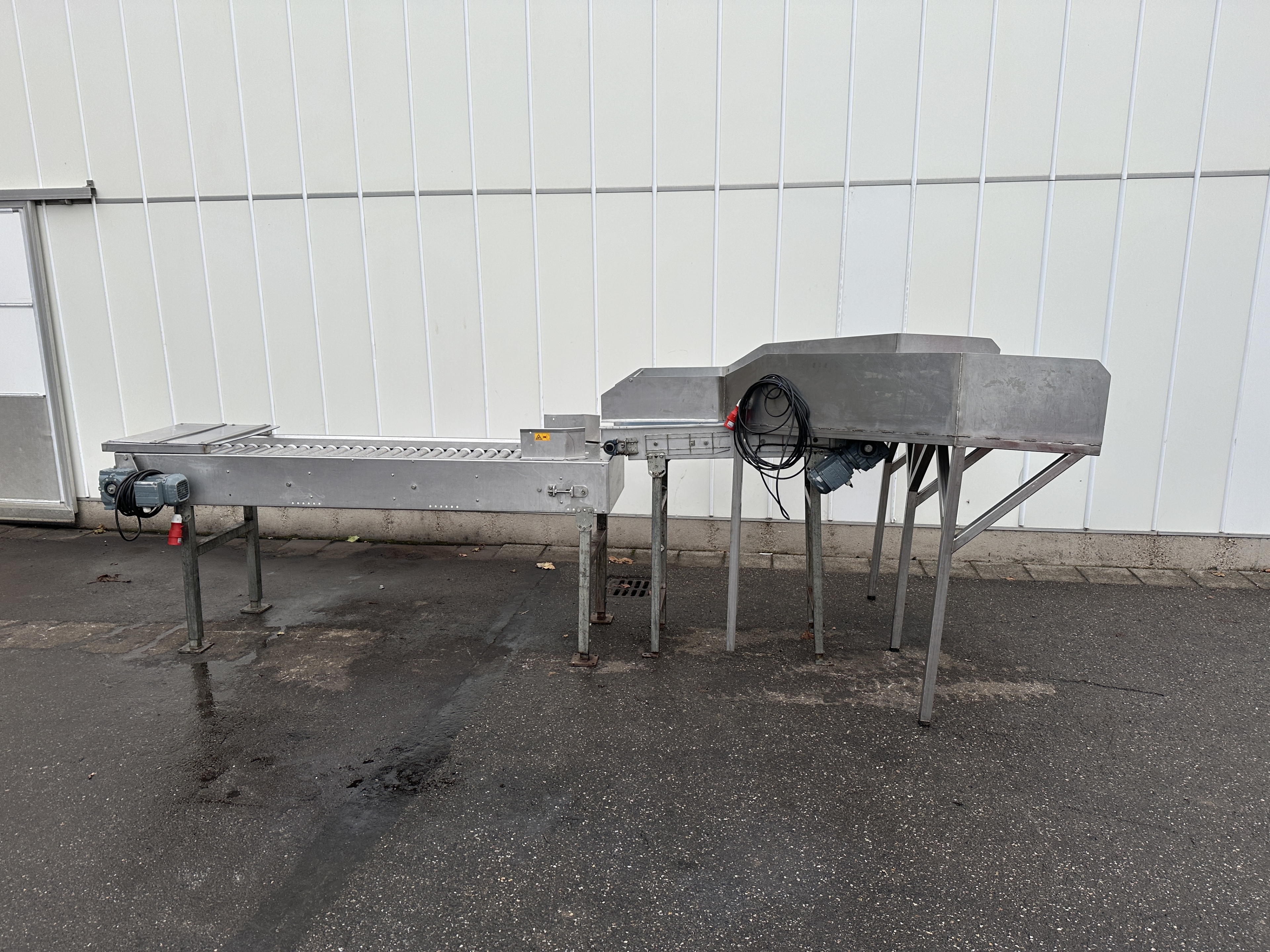 Валковый инспекционный конвейер 210 x 50 см+ подающий конвейер 110 x 41,5 см