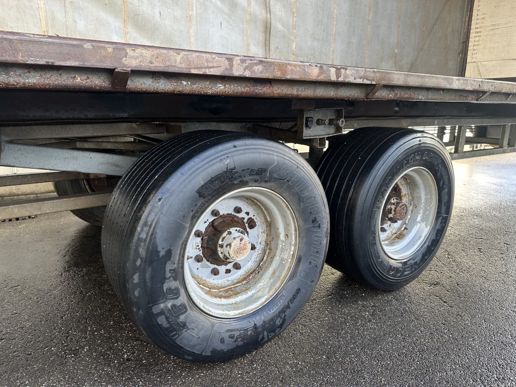 820 Прицеп для сбора урожая Д 825 x Ш 250 x В 260